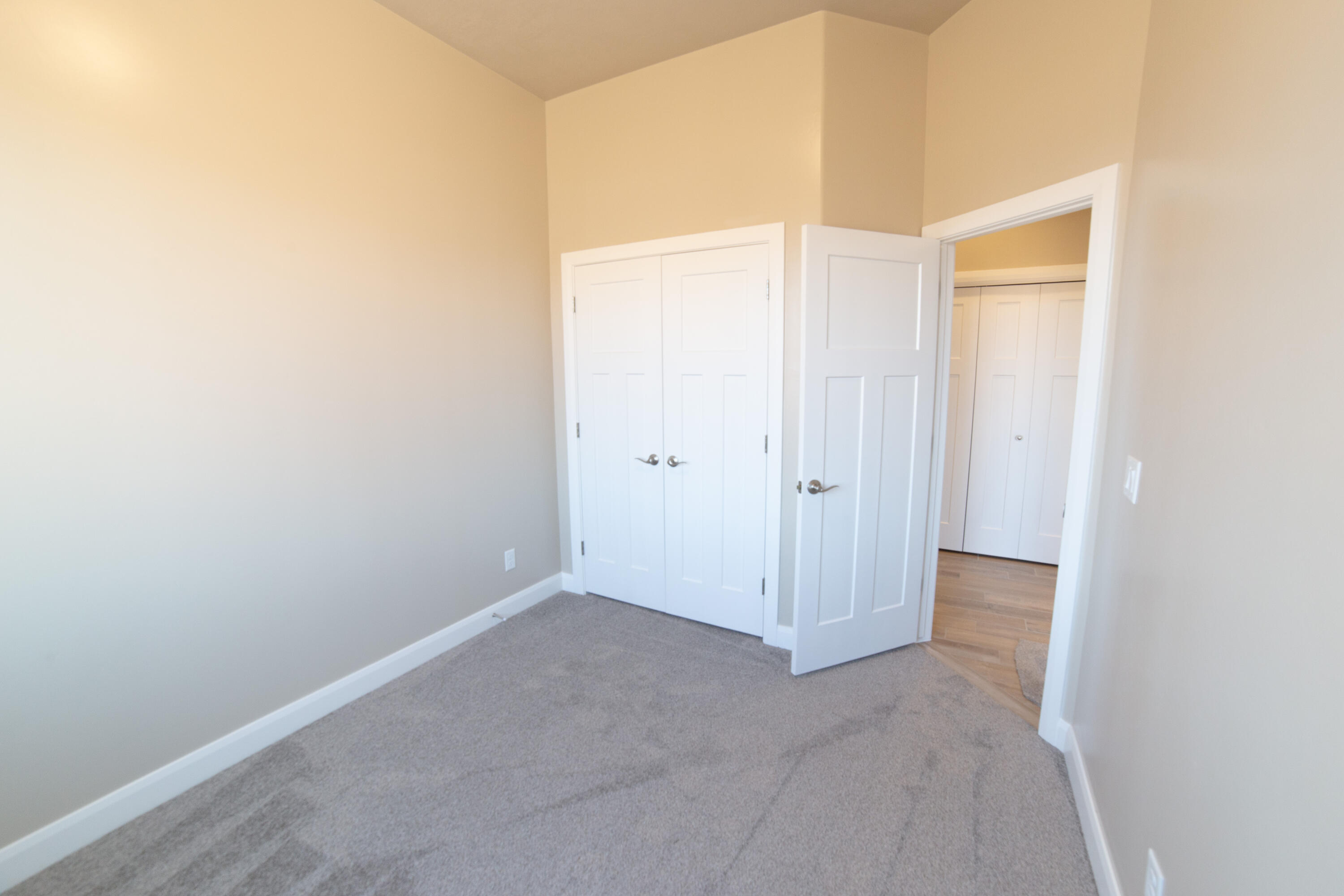 SKY VALLEY TOWNHOMES - Residential