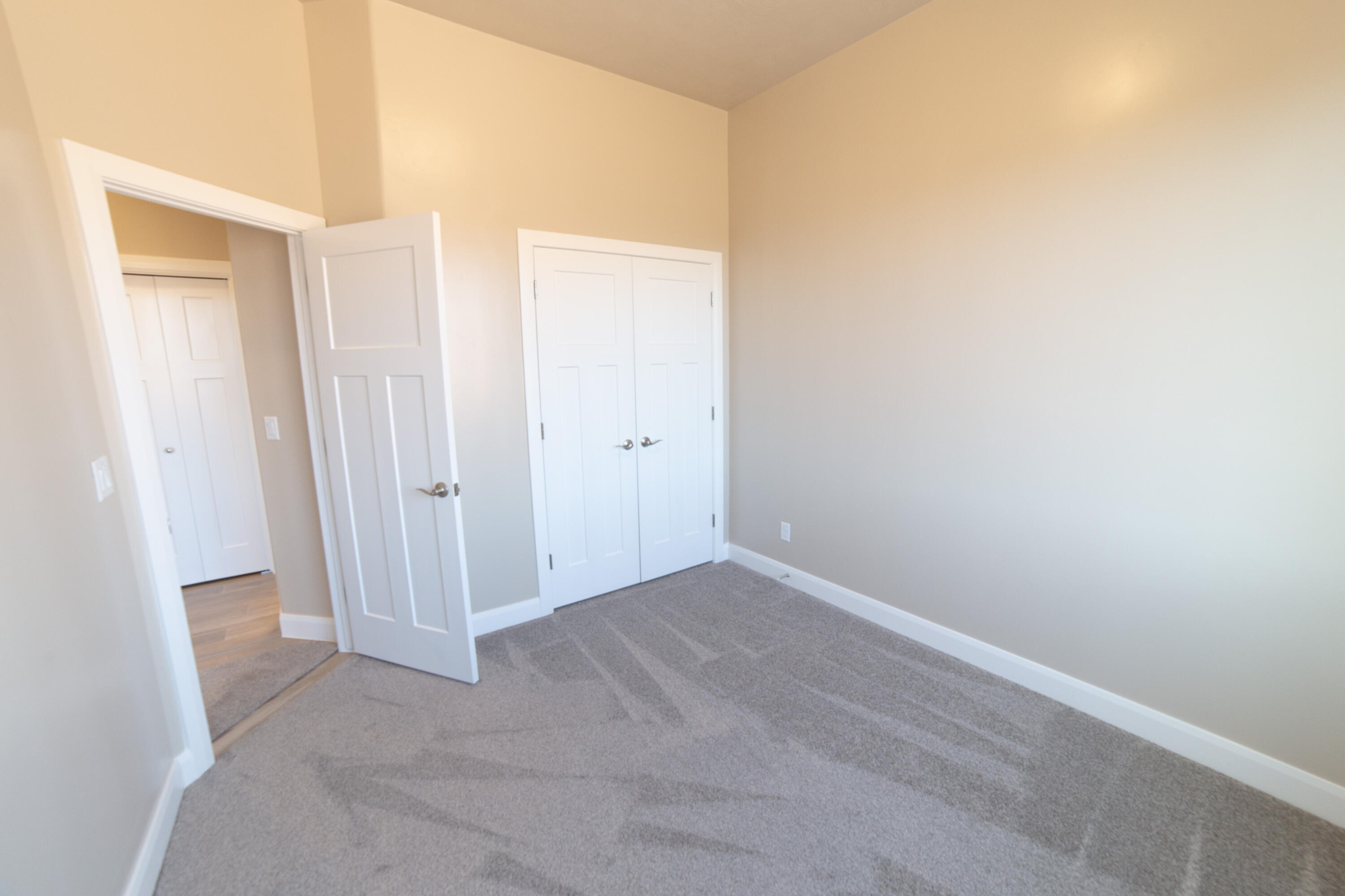 SKY VALLEY TOWNHOMES - Residential