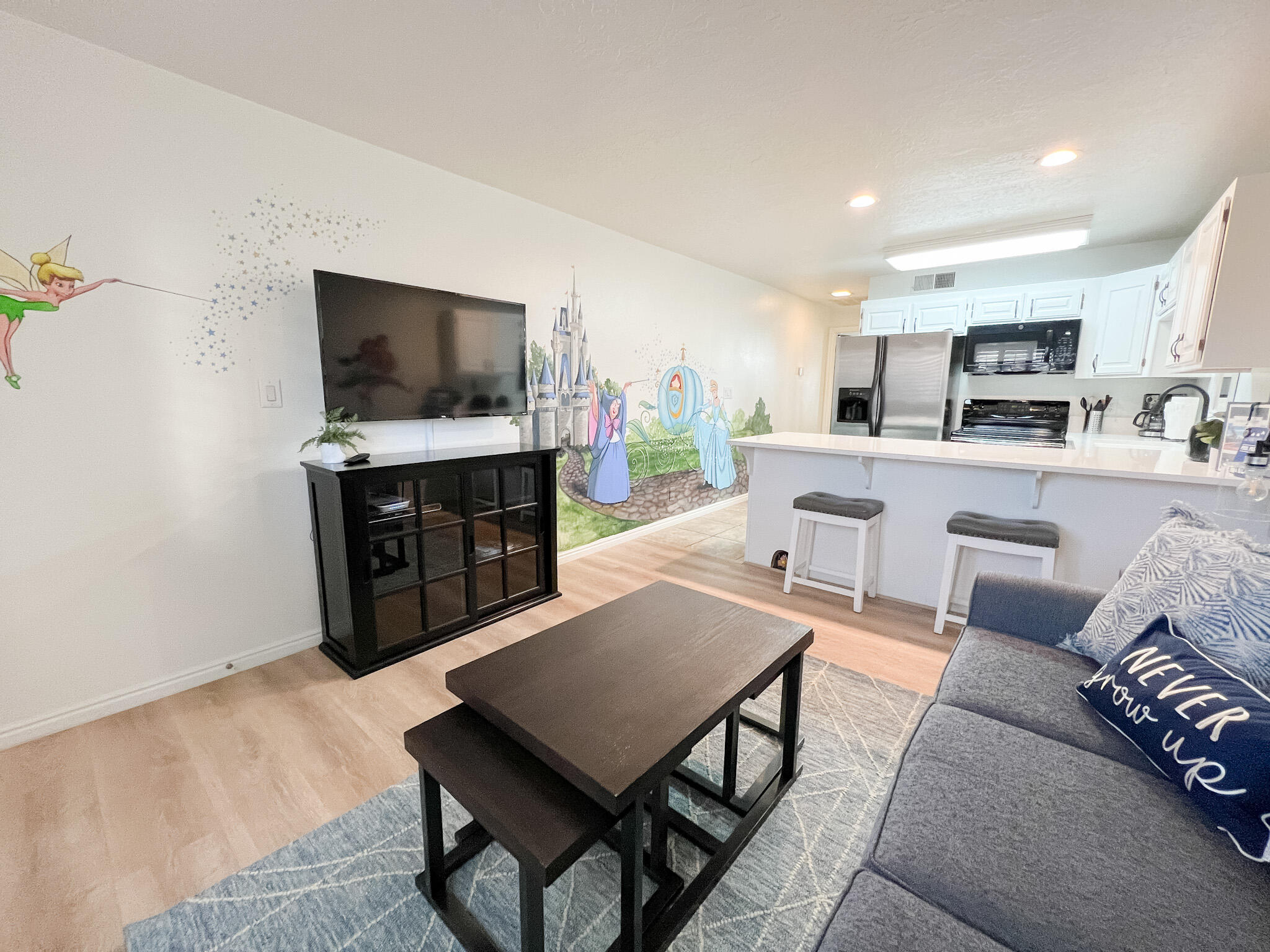 LAS PALMAS RESORT CONDOS - Residential