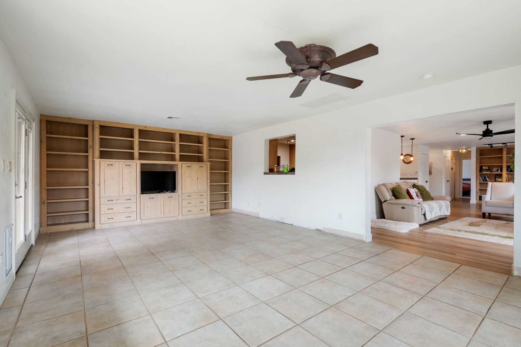 BLOOMINGTON RANCHES - Residential