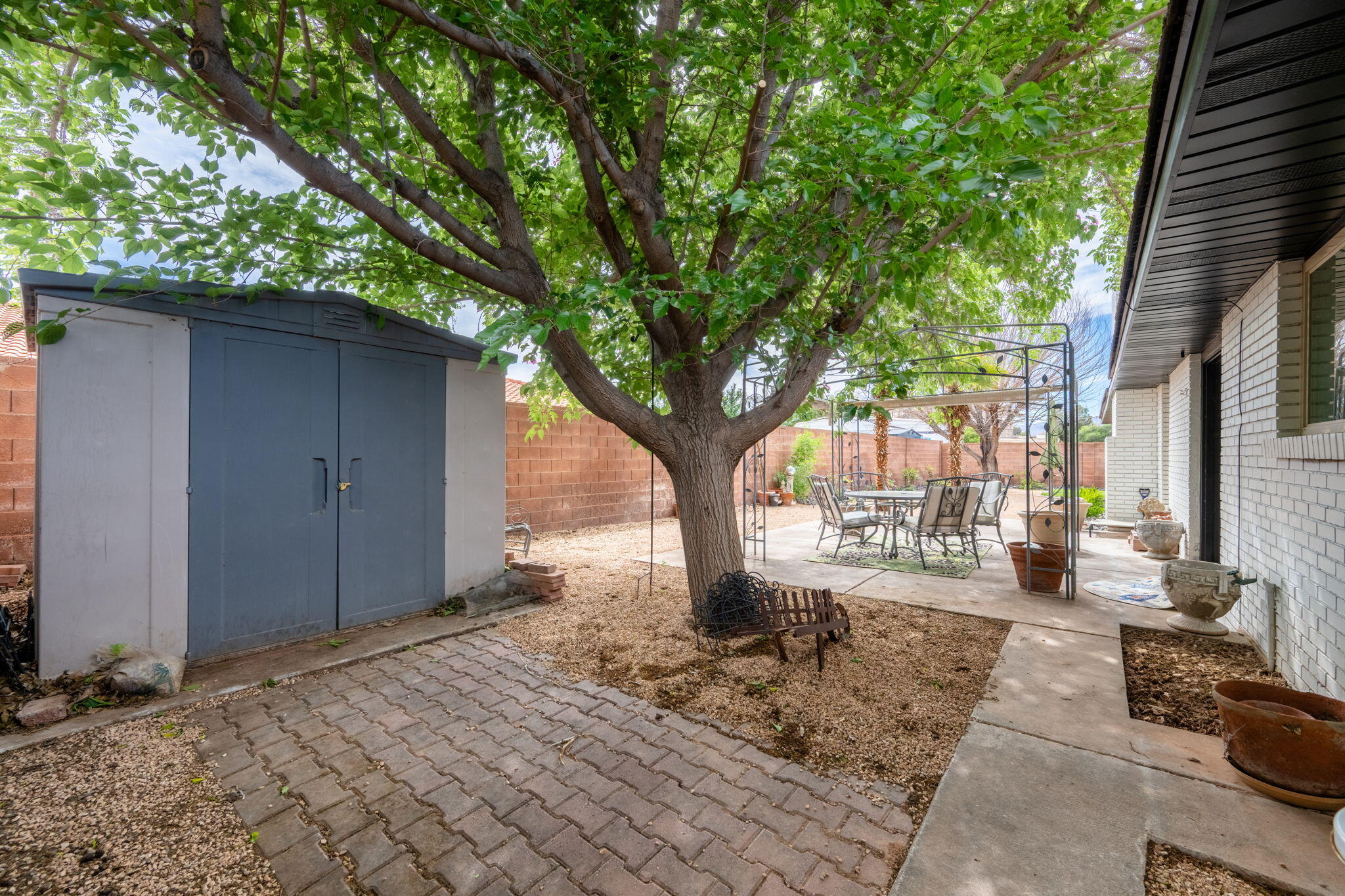 BLOOMINGTON RANCHES - Residential