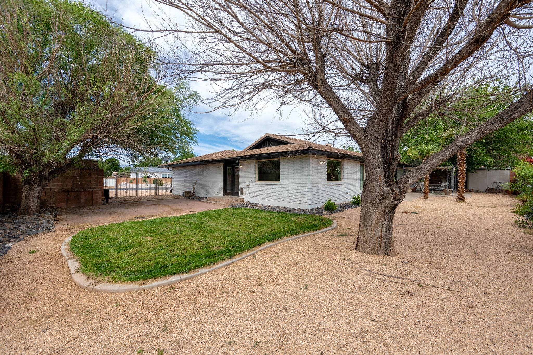 BLOOMINGTON RANCHES - Residential