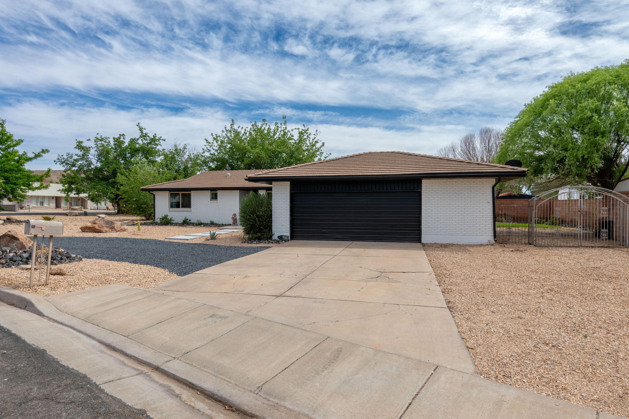 BLOOMINGTON RANCHES - Residential