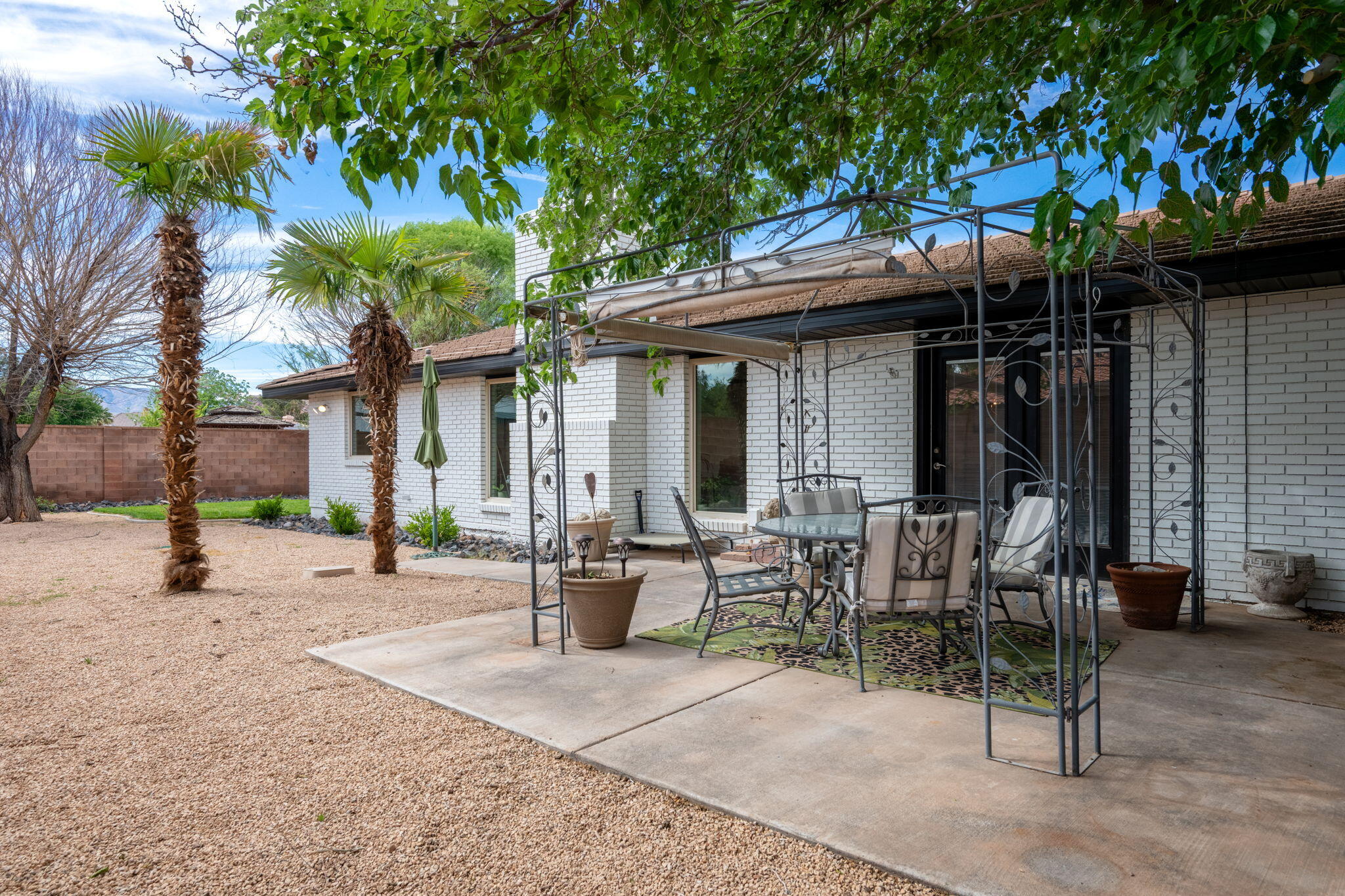 BLOOMINGTON RANCHES - Residential