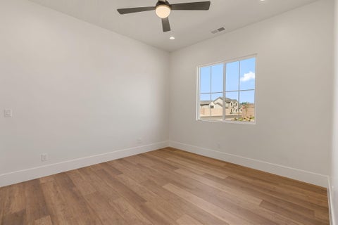 Tiny photo for 2886 E Rowan Ln, Saint George, UT 84790 (MLS # 26-274944)