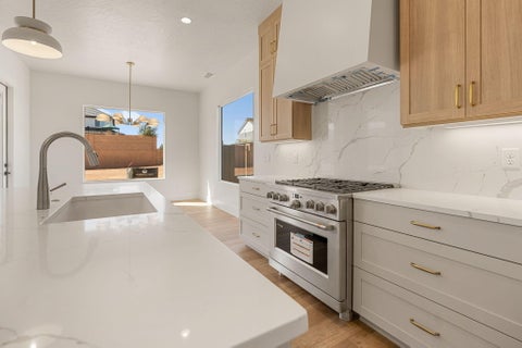 Tiny photo for 2886 E Rowan Ln, Saint George, UT 84790 (MLS # 26-274944)