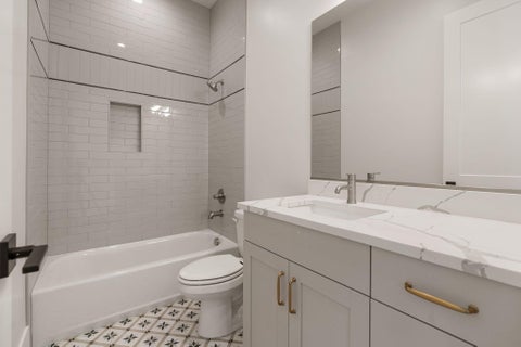 Tiny photo for 2886 E Rowan Ln, Saint George, UT 84790 (MLS # 26-274944)