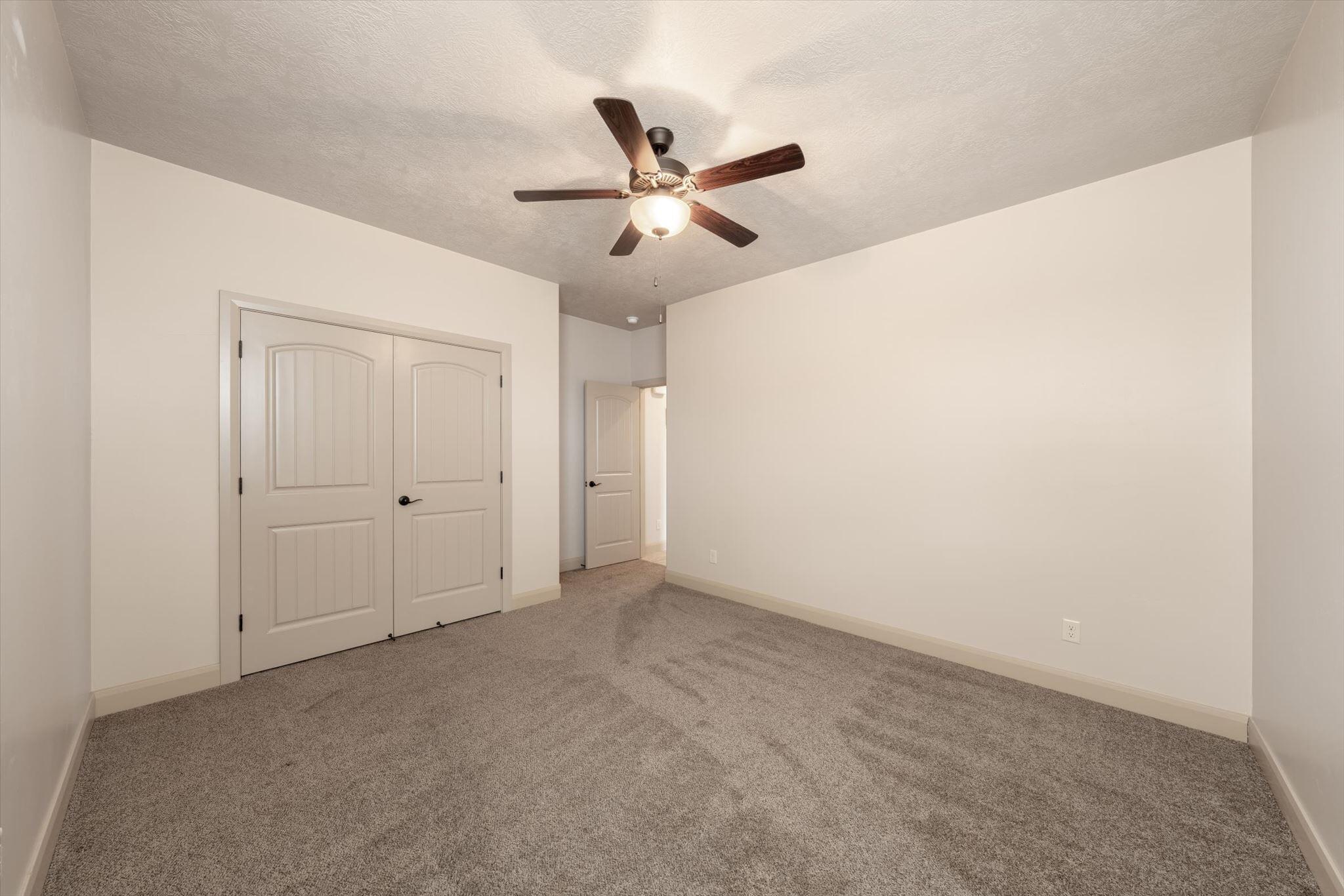 SKY RIDGE - Residential