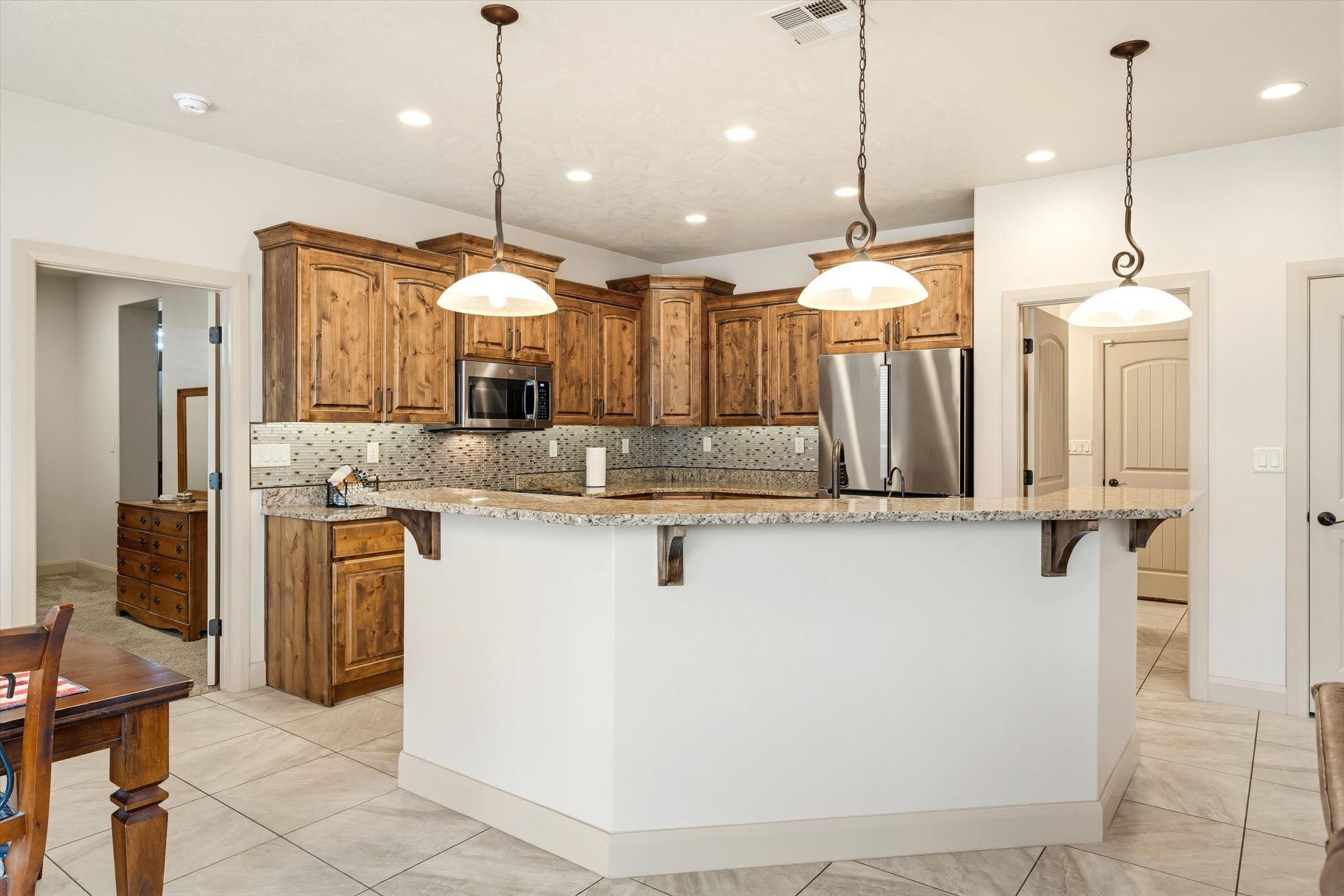 SKY RIDGE - Residential