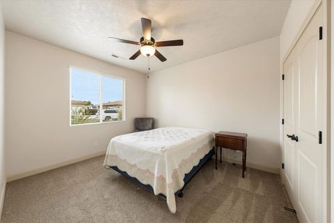 Tiny photo for 2707 W 220 N, Hurricane, UT 84737 (MLS # 26-271802)