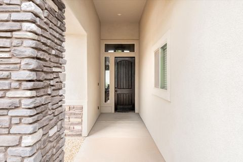 Tiny photo for 2707 W 220 N, Hurricane, UT 84737 (MLS # 26-271802)
