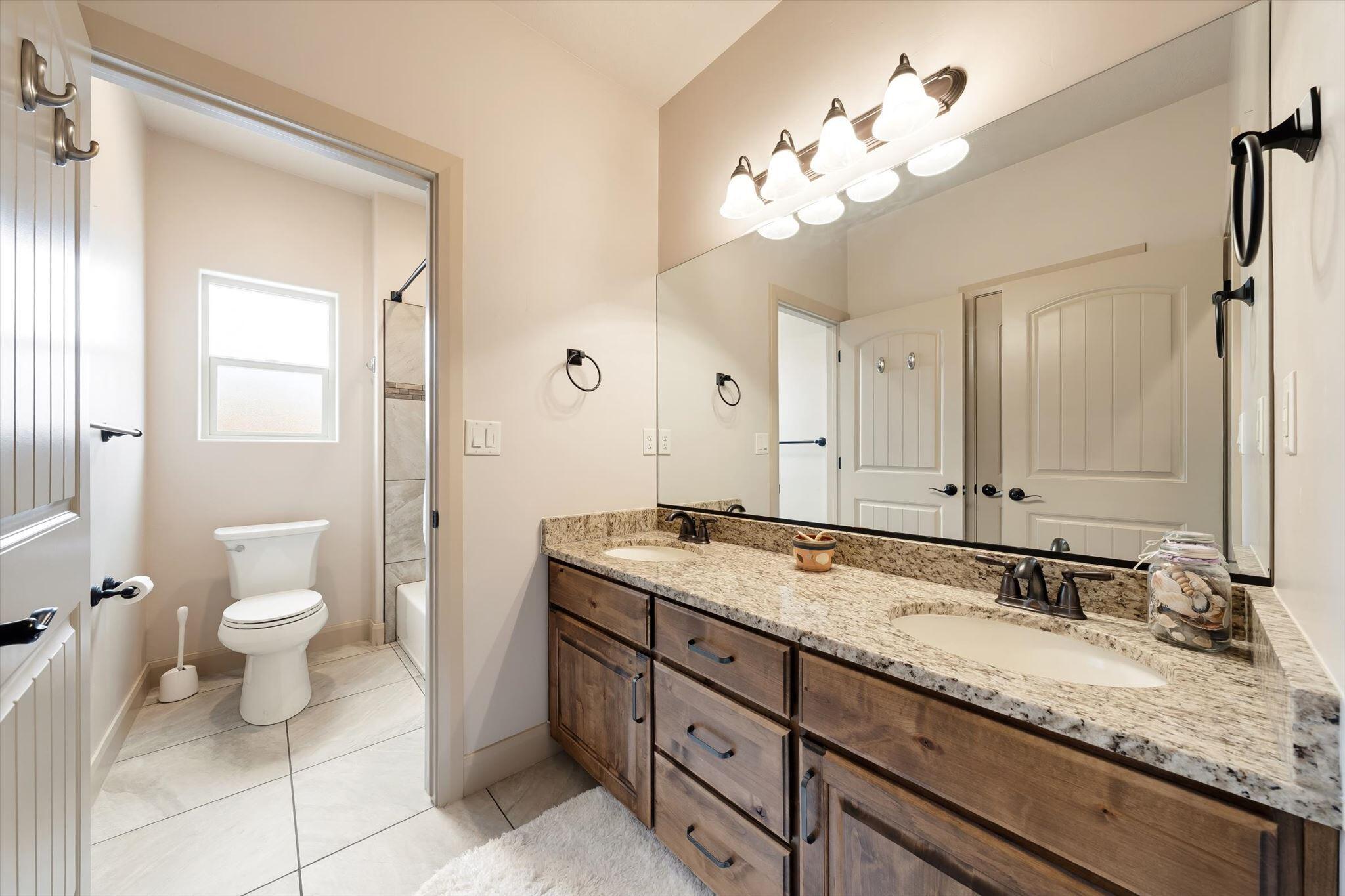 SKY RIDGE - Residential