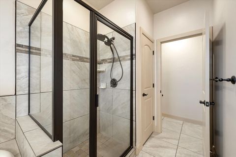 Tiny photo for 2707 W 220 N, Hurricane, UT 84737 (MLS # 26-271802)