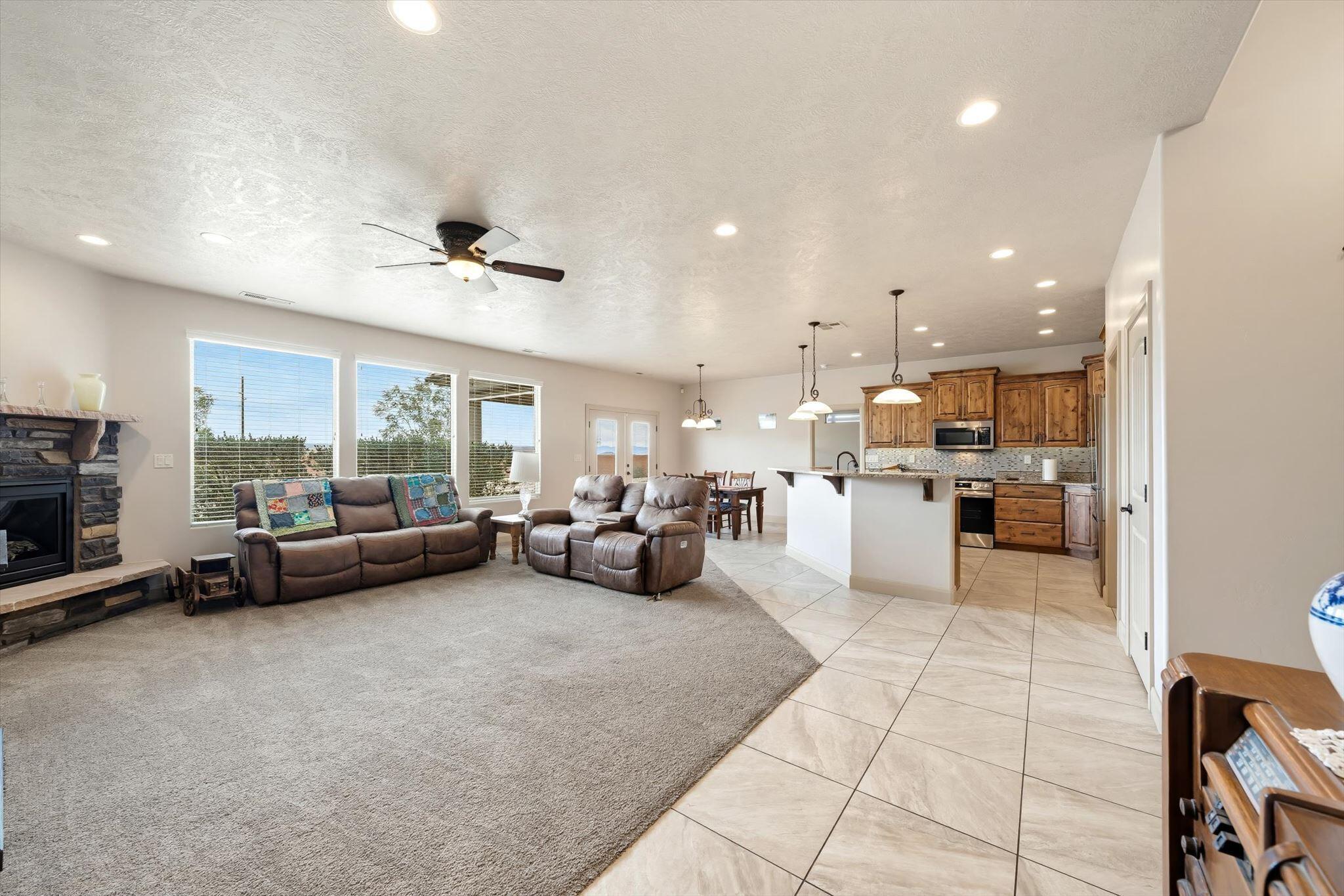 SKY RIDGE - Residential