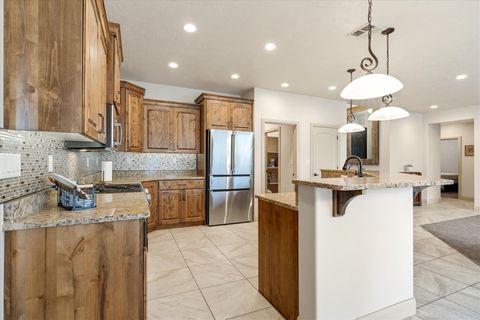 Tiny photo for 2707 W 220 N, Hurricane, UT 84737 (MLS # 26-271802)