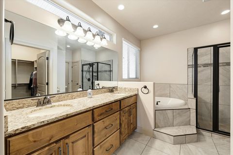 Tiny photo for 2707 W 220 N, Hurricane, UT 84737 (MLS # 26-271802)