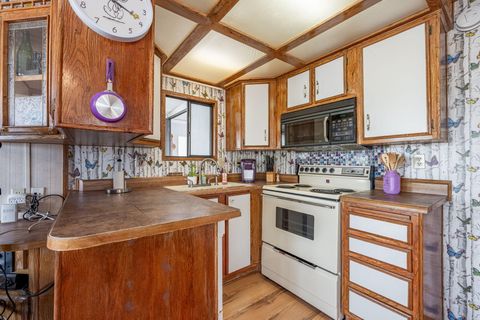 Tiny photo for 1150 W Red Hills #114, Washington, UT 84780 (MLS # 26-270315)