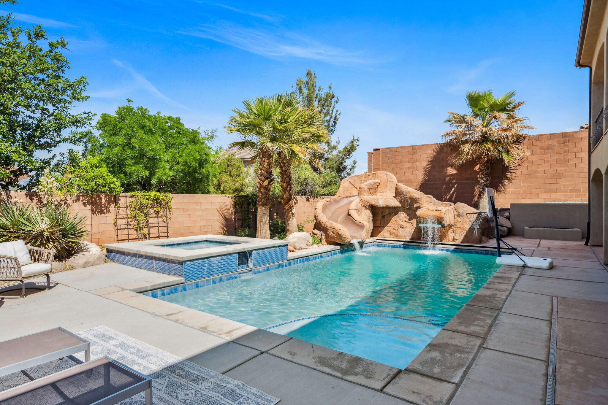 SILVER FALLS AT WASHINGTON BENCH - Residential