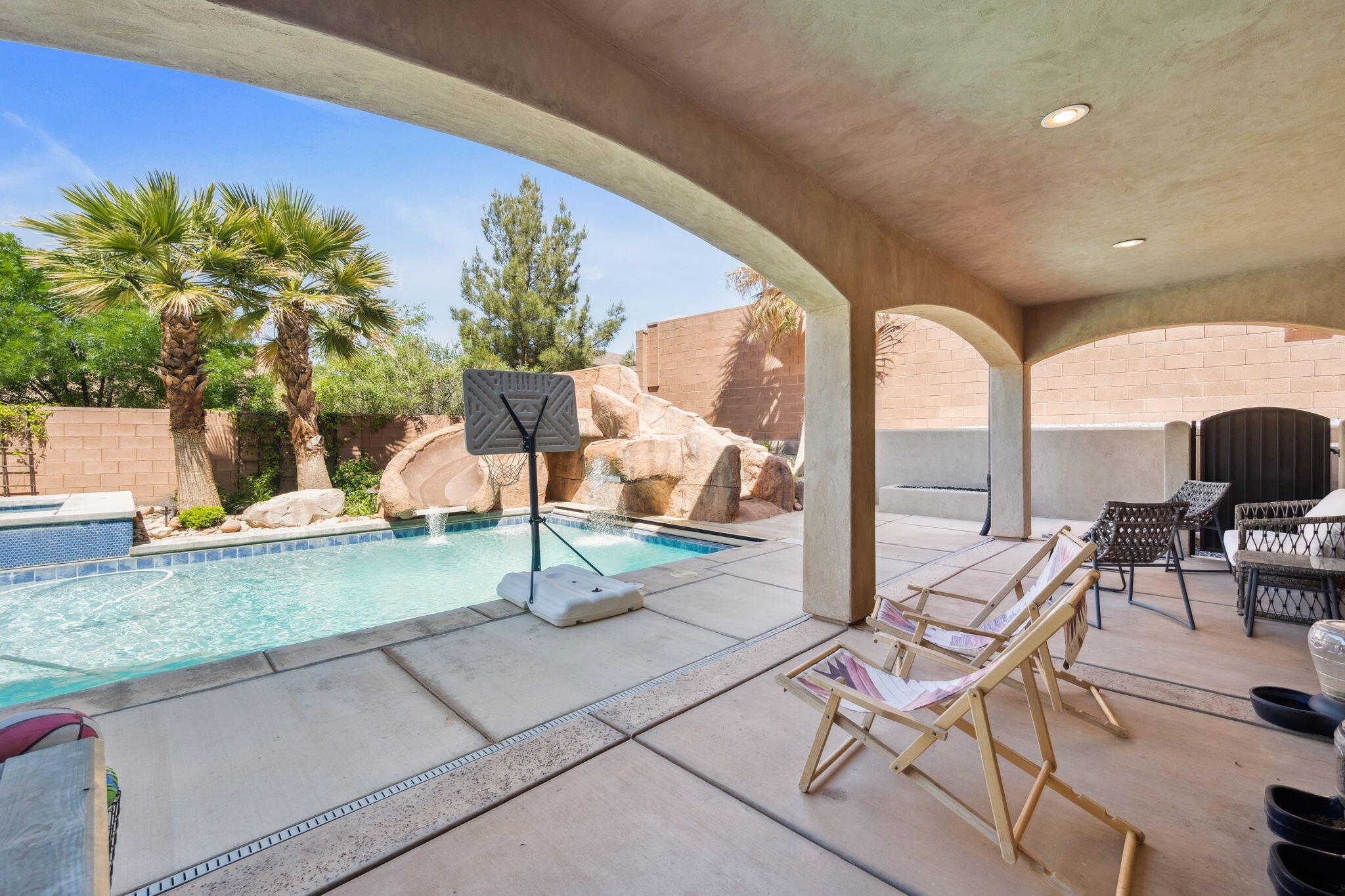 SILVER FALLS AT WASHINGTON BENCH - Residential