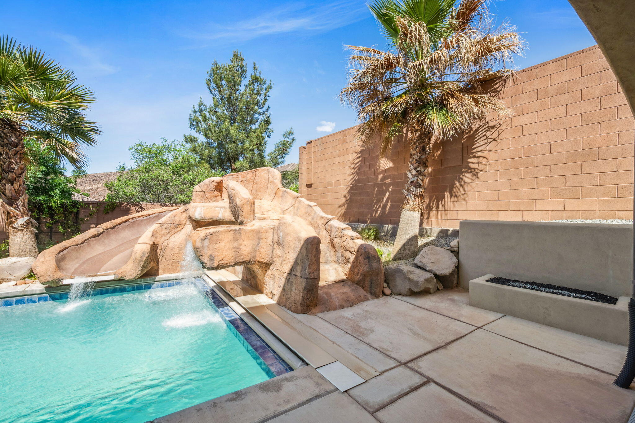 SILVER FALLS AT WASHINGTON BENCH - Residential