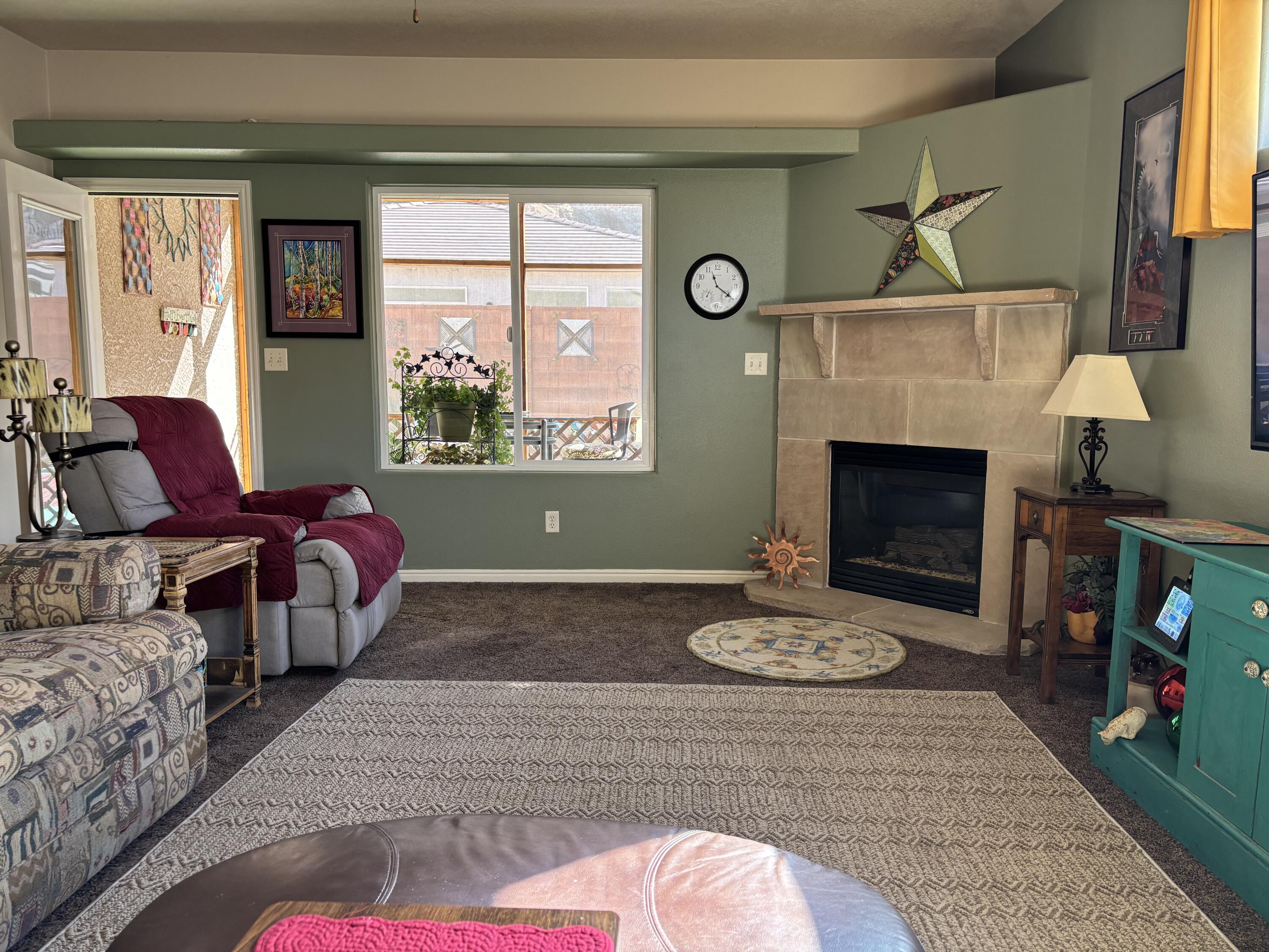 SHADOW CANYON - Residential