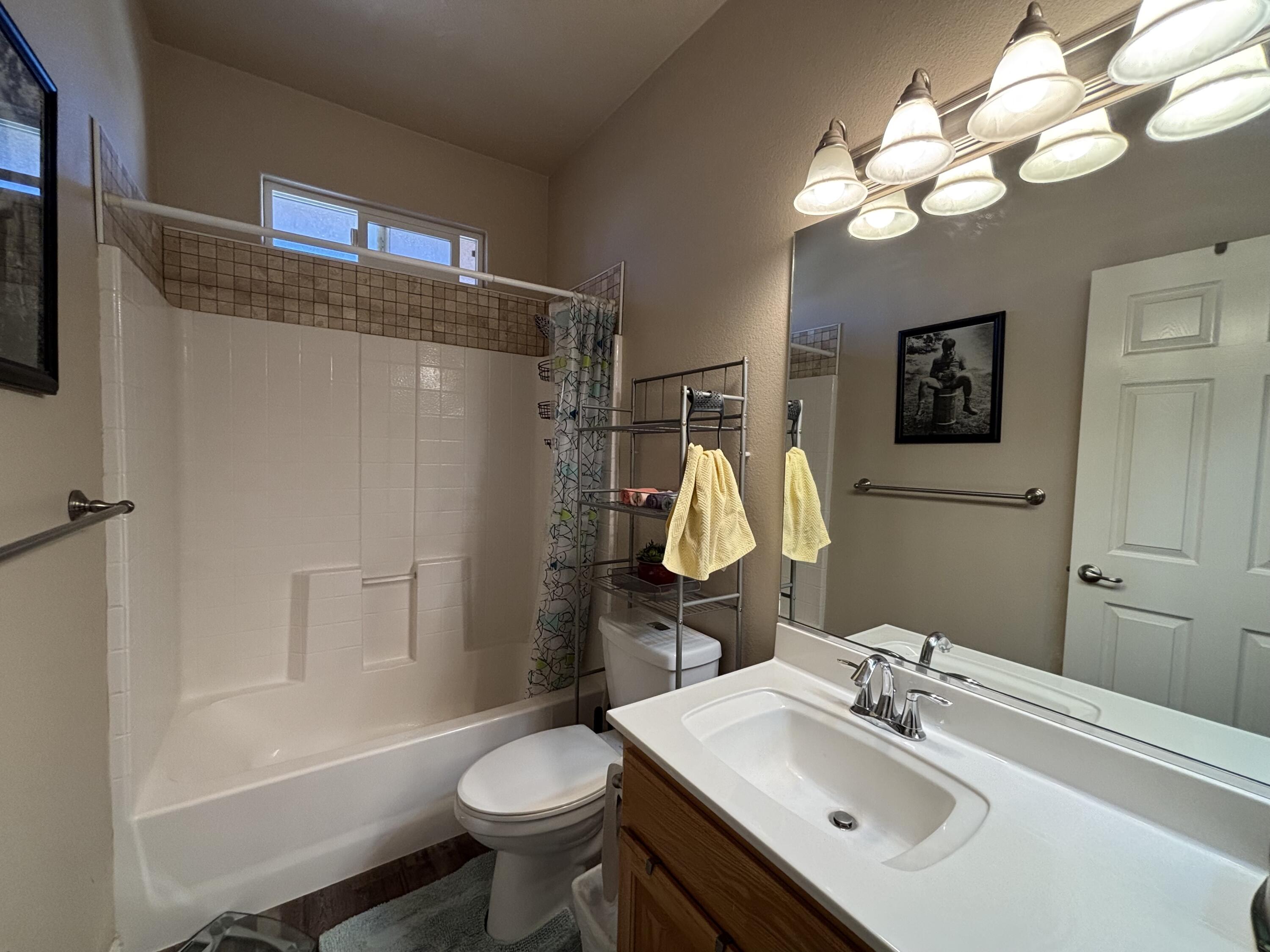 SHADOW CANYON - Residential