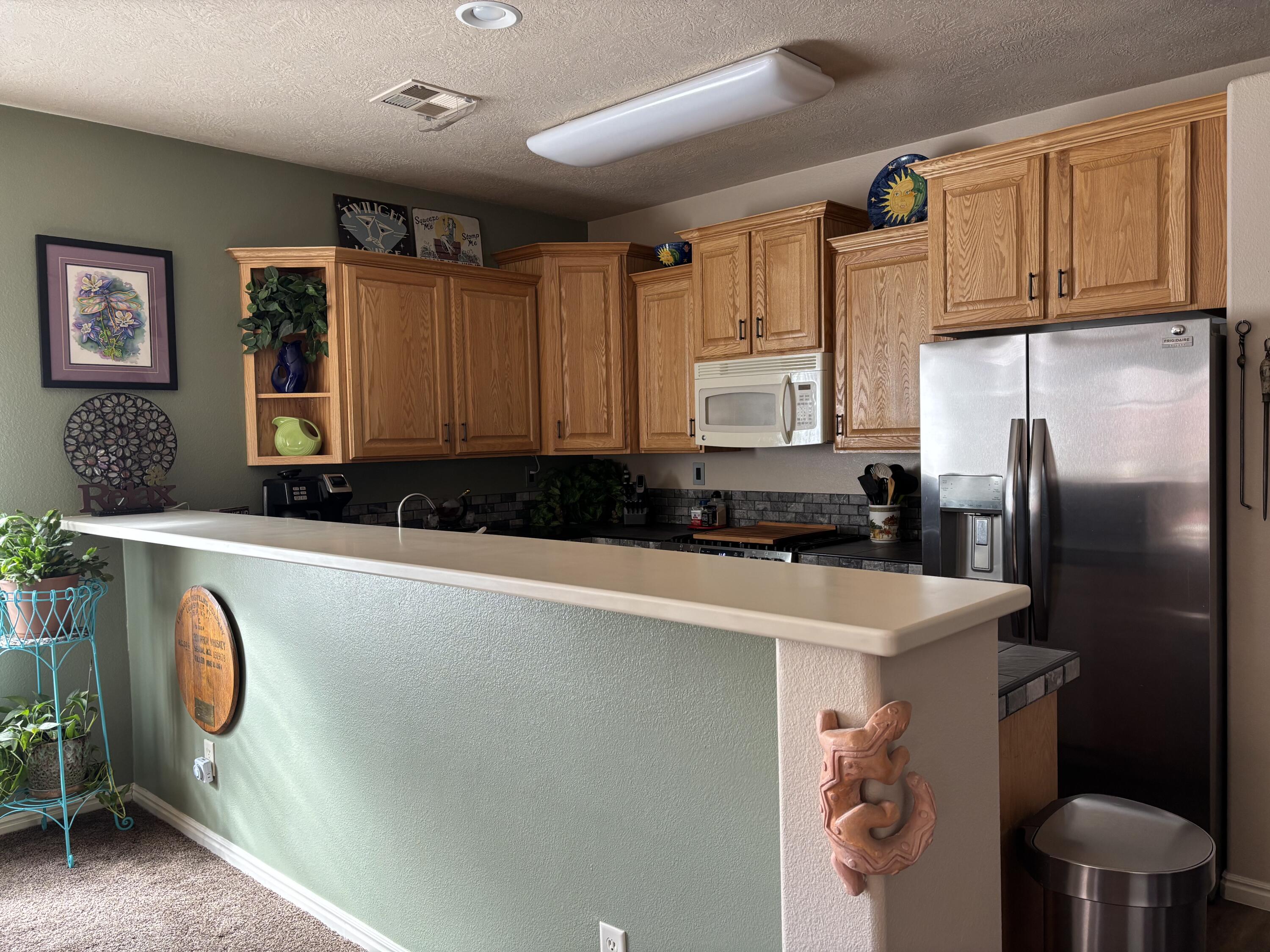 SHADOW CANYON - Residential