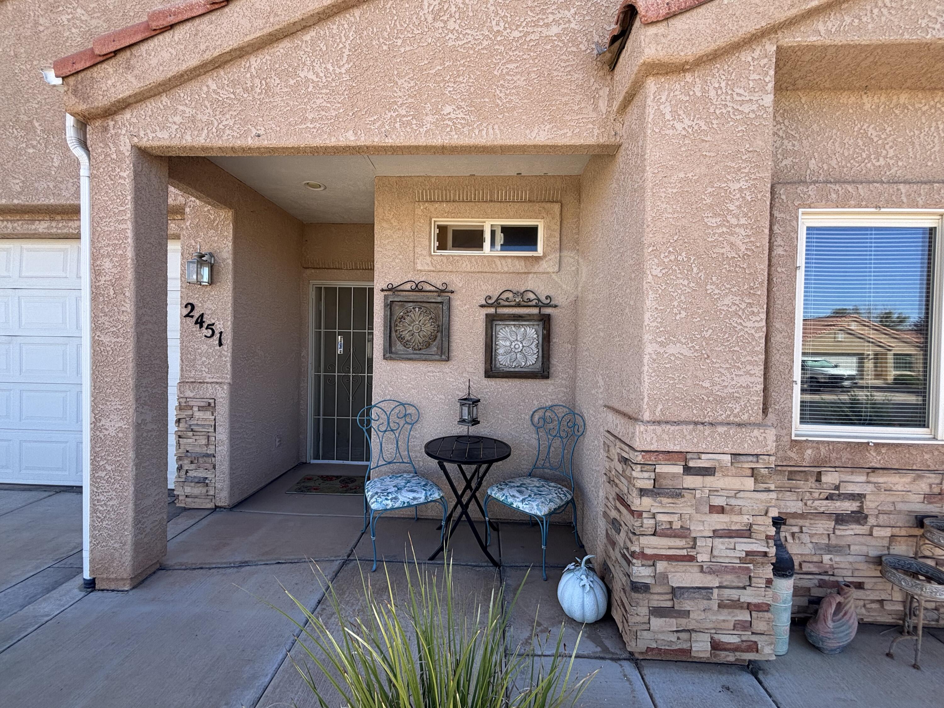 SHADOW CANYON - Residential