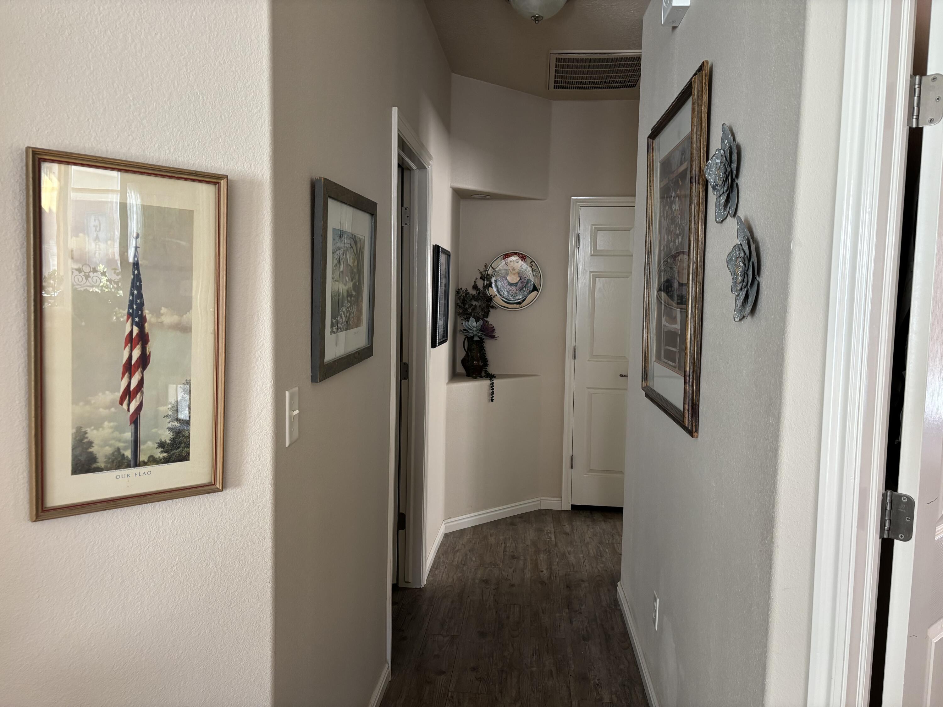 SHADOW CANYON - Residential