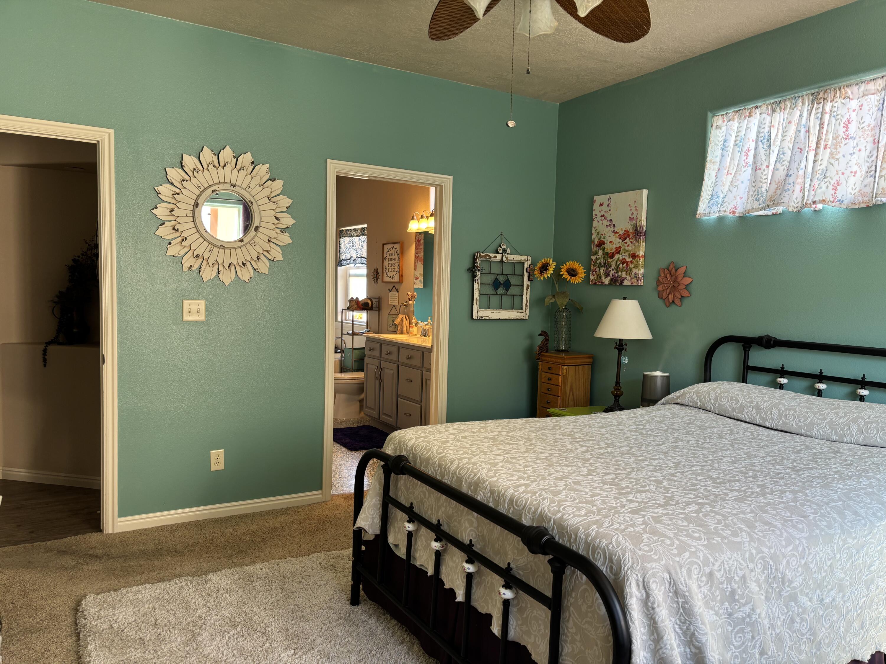 SHADOW CANYON - Residential