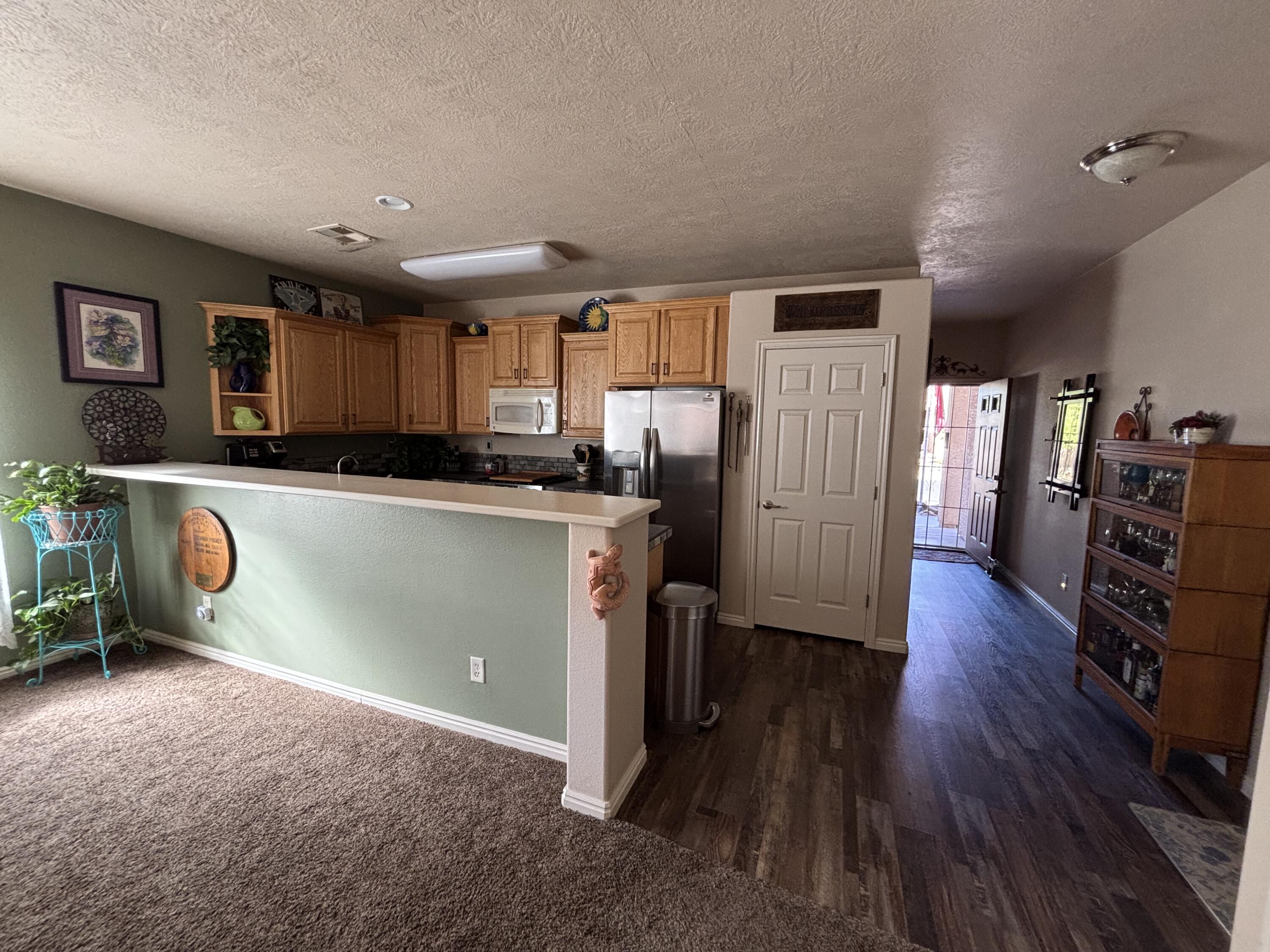 SHADOW CANYON - Residential