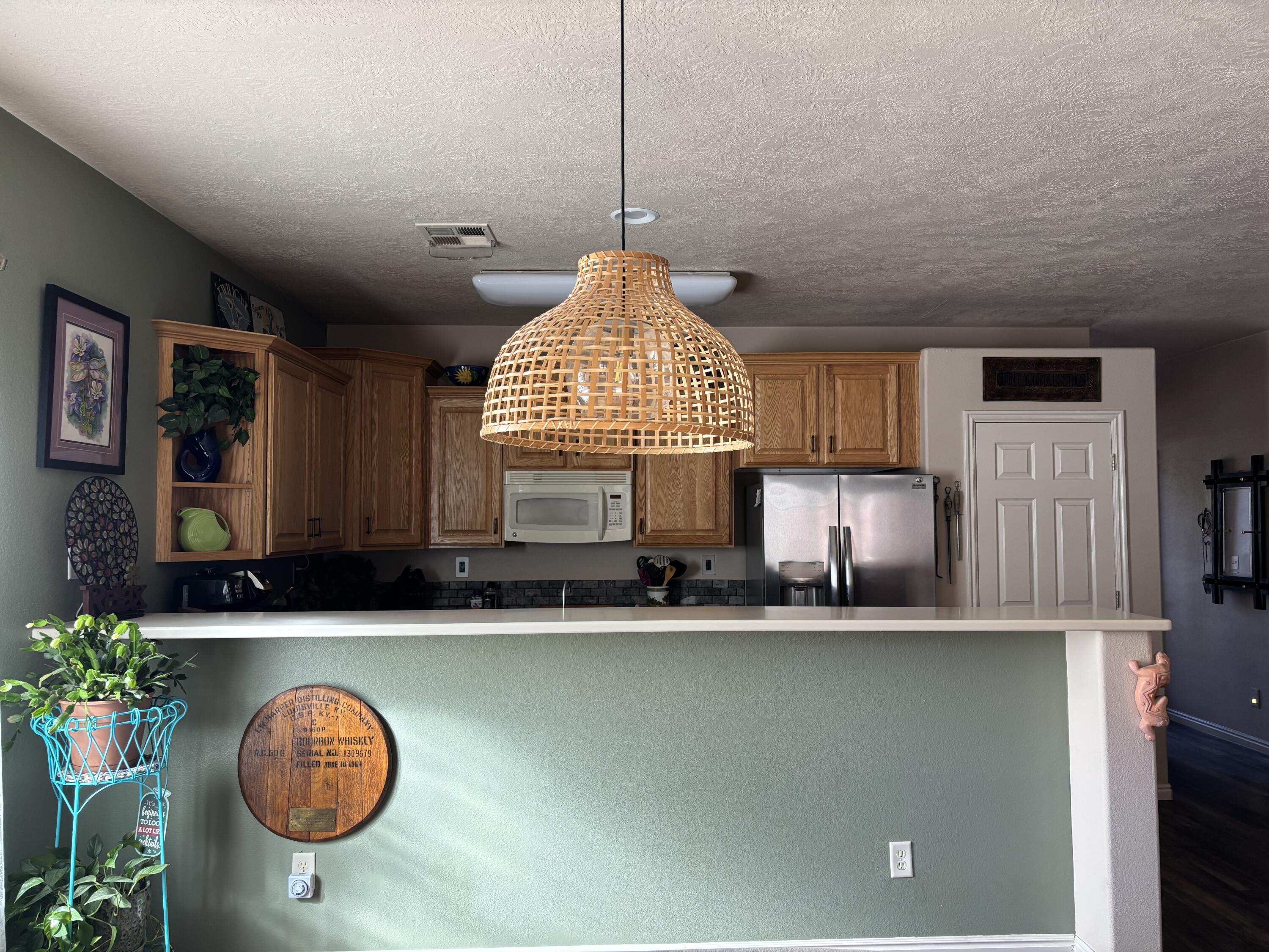 SHADOW CANYON - Residential