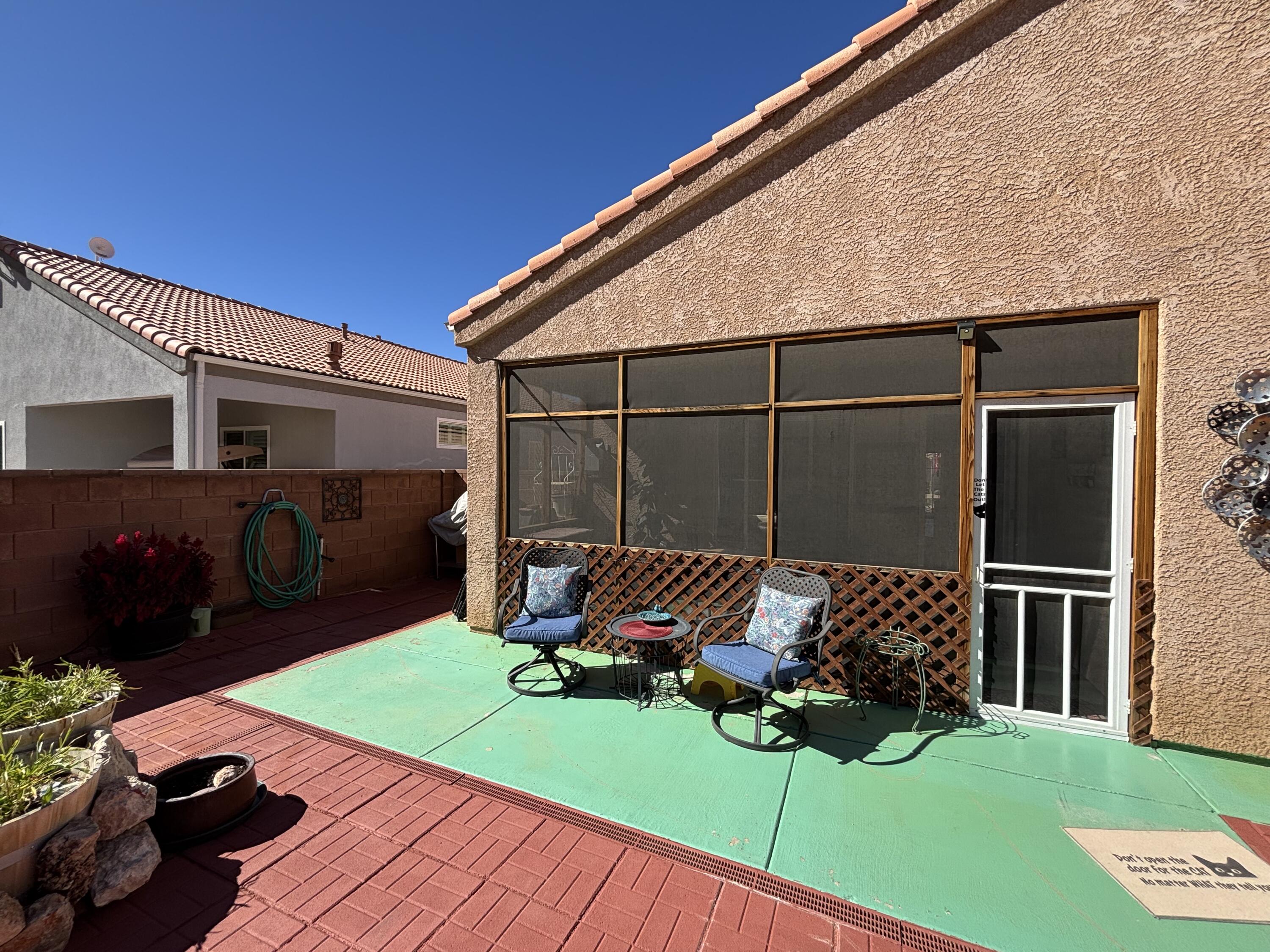 SHADOW CANYON - Residential