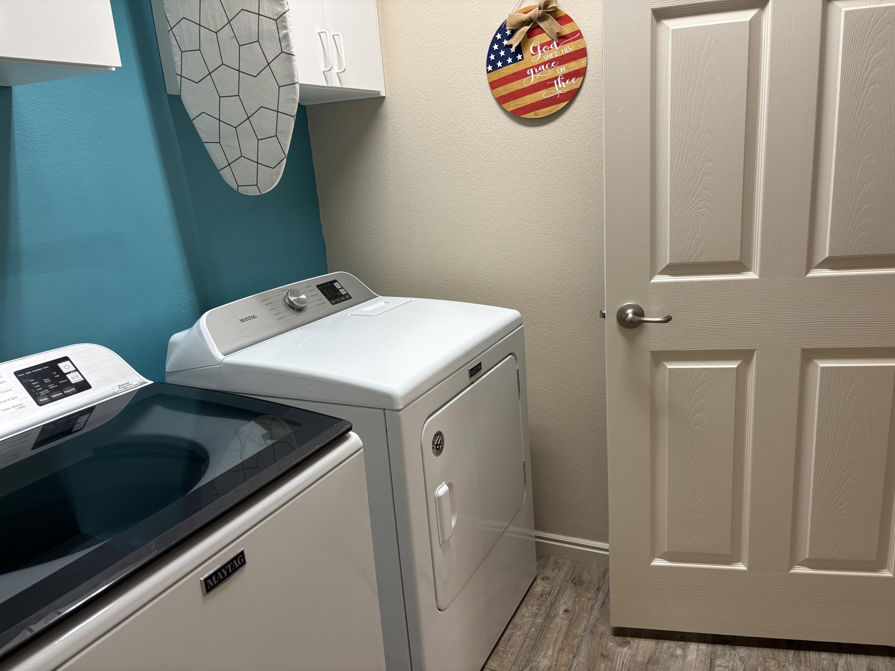 SHADOW CANYON - Residential