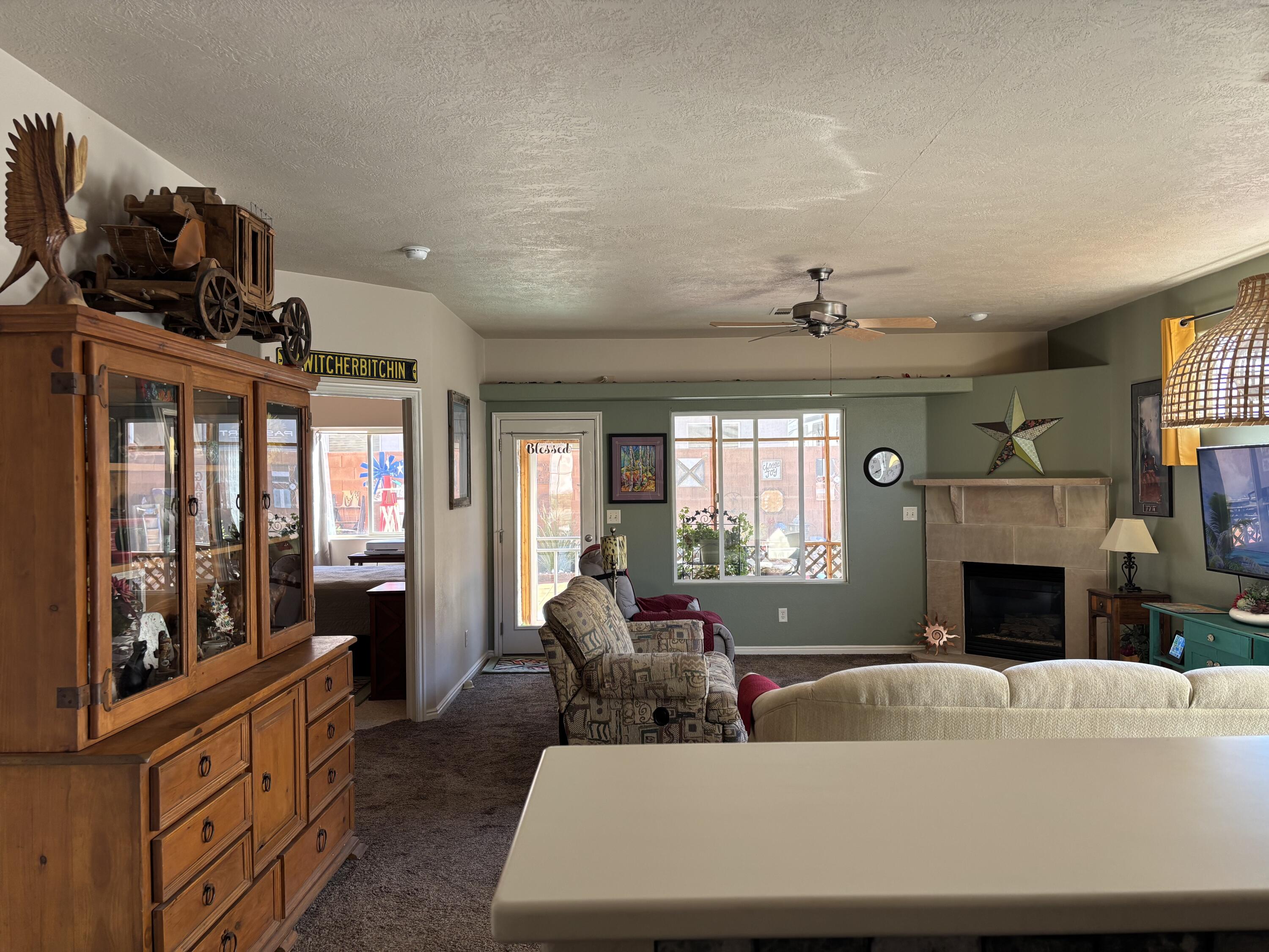 SHADOW CANYON - Residential