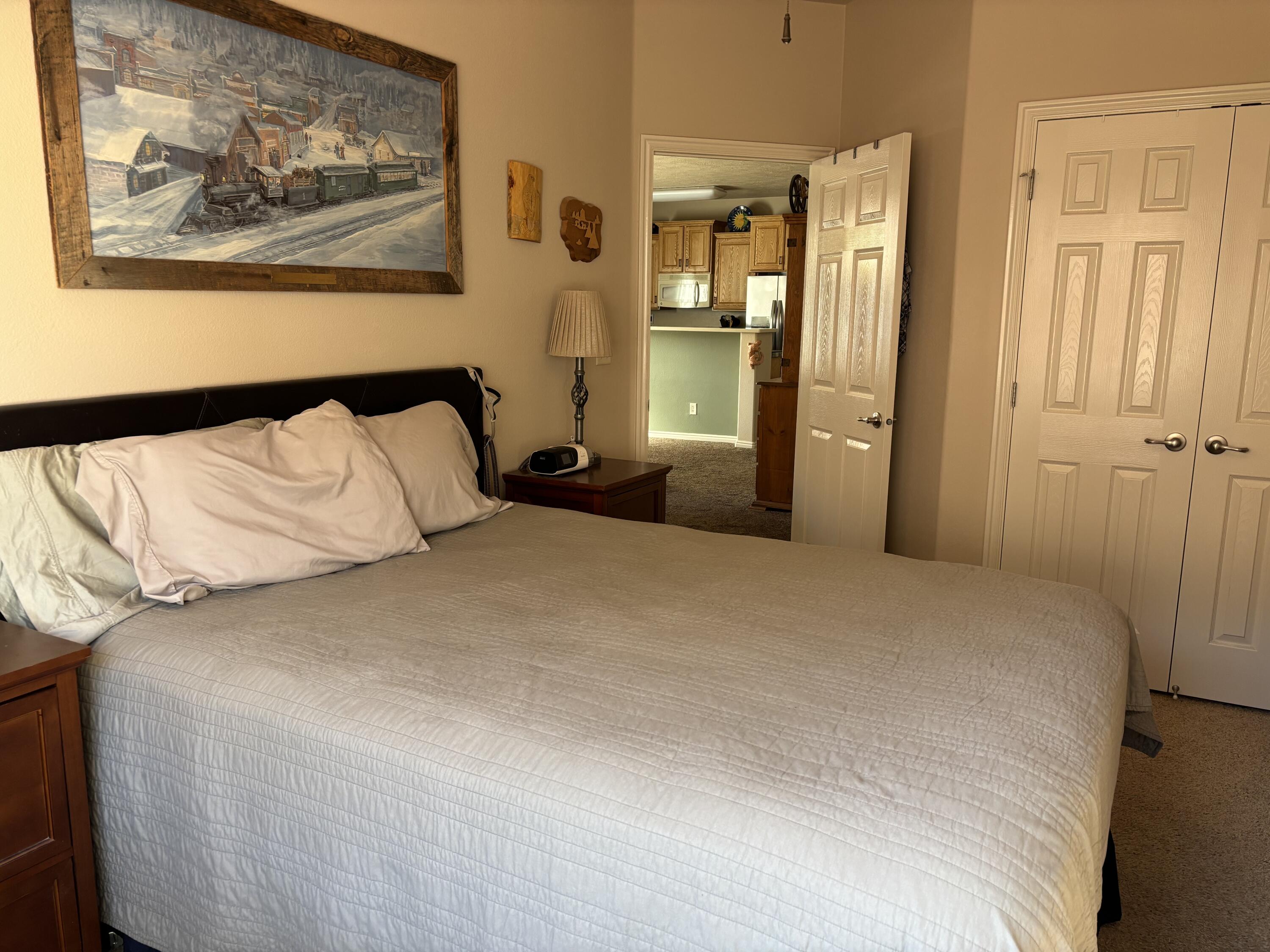 SHADOW CANYON - Residential