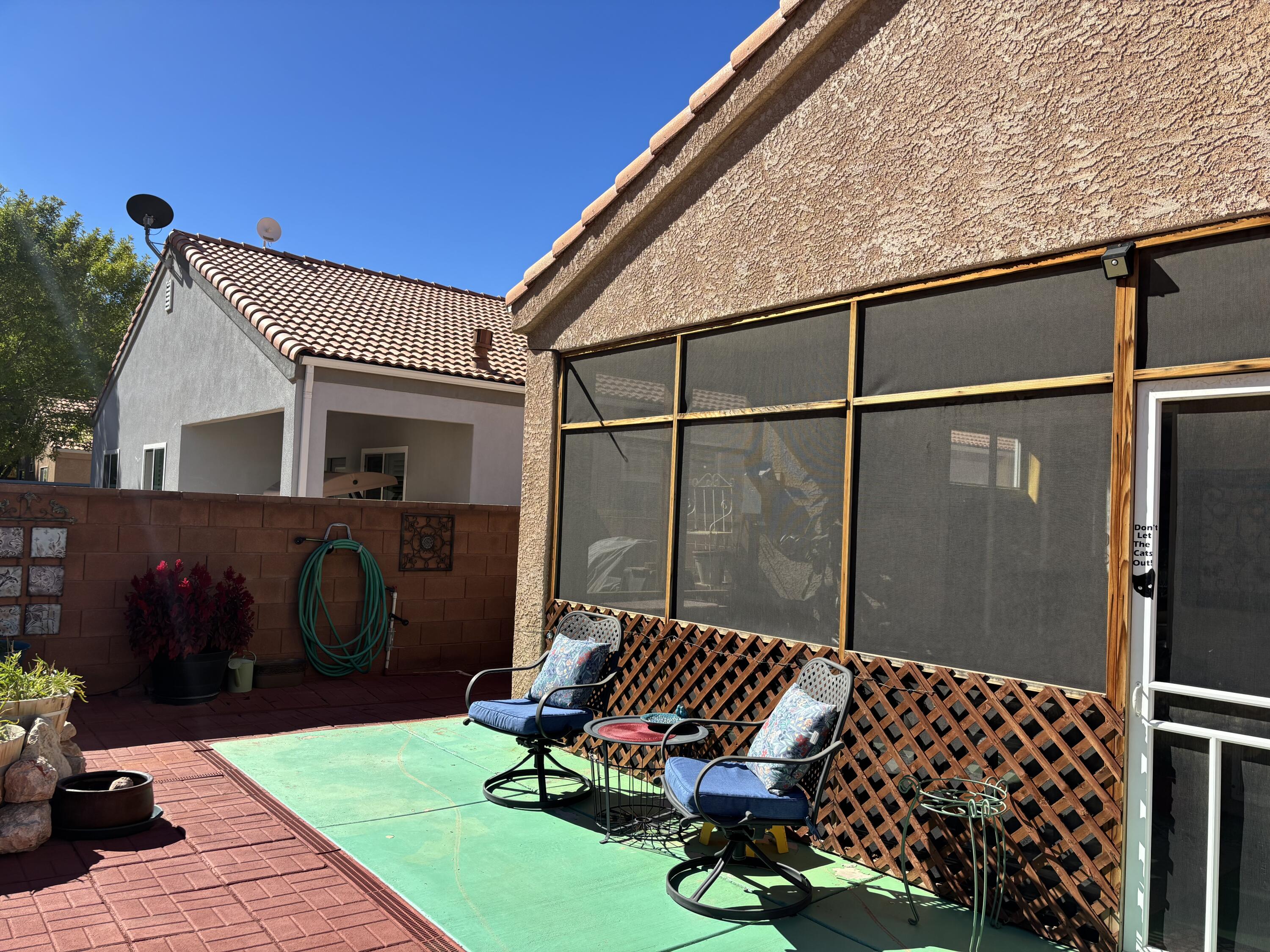 SHADOW CANYON - Residential