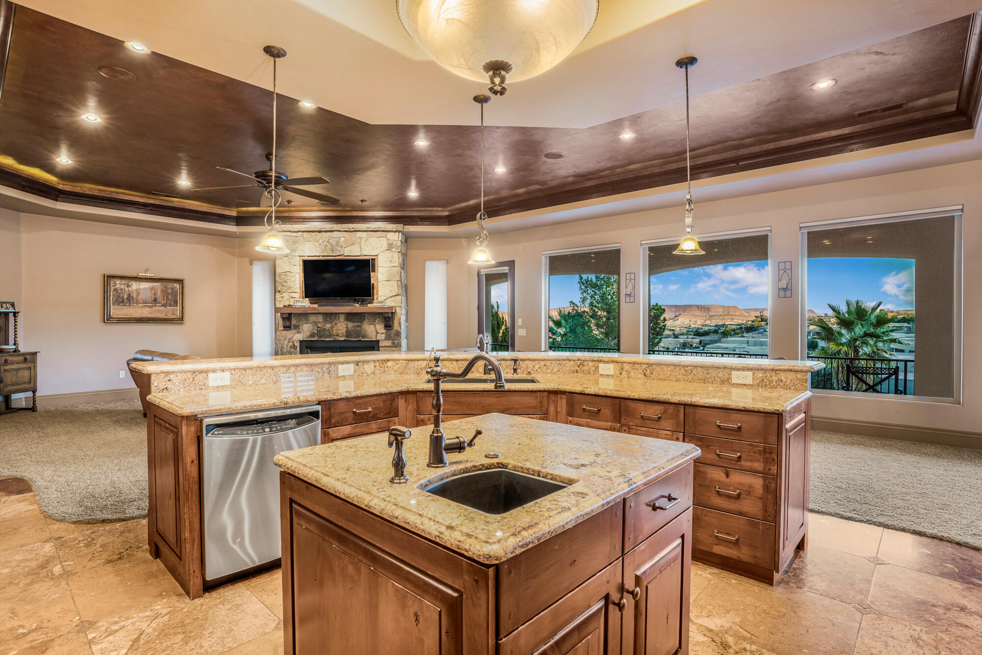 STONE CLIFF - Residential