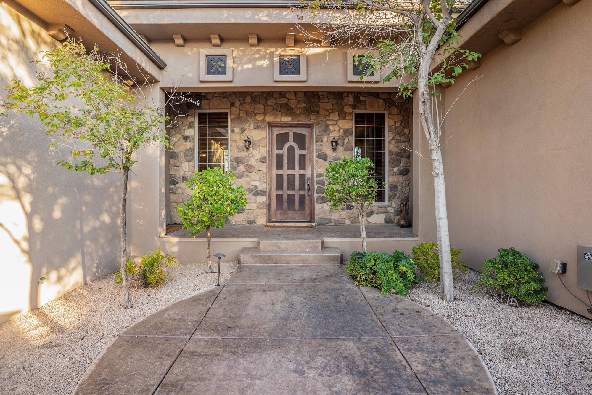 STONE CLIFF - Residential