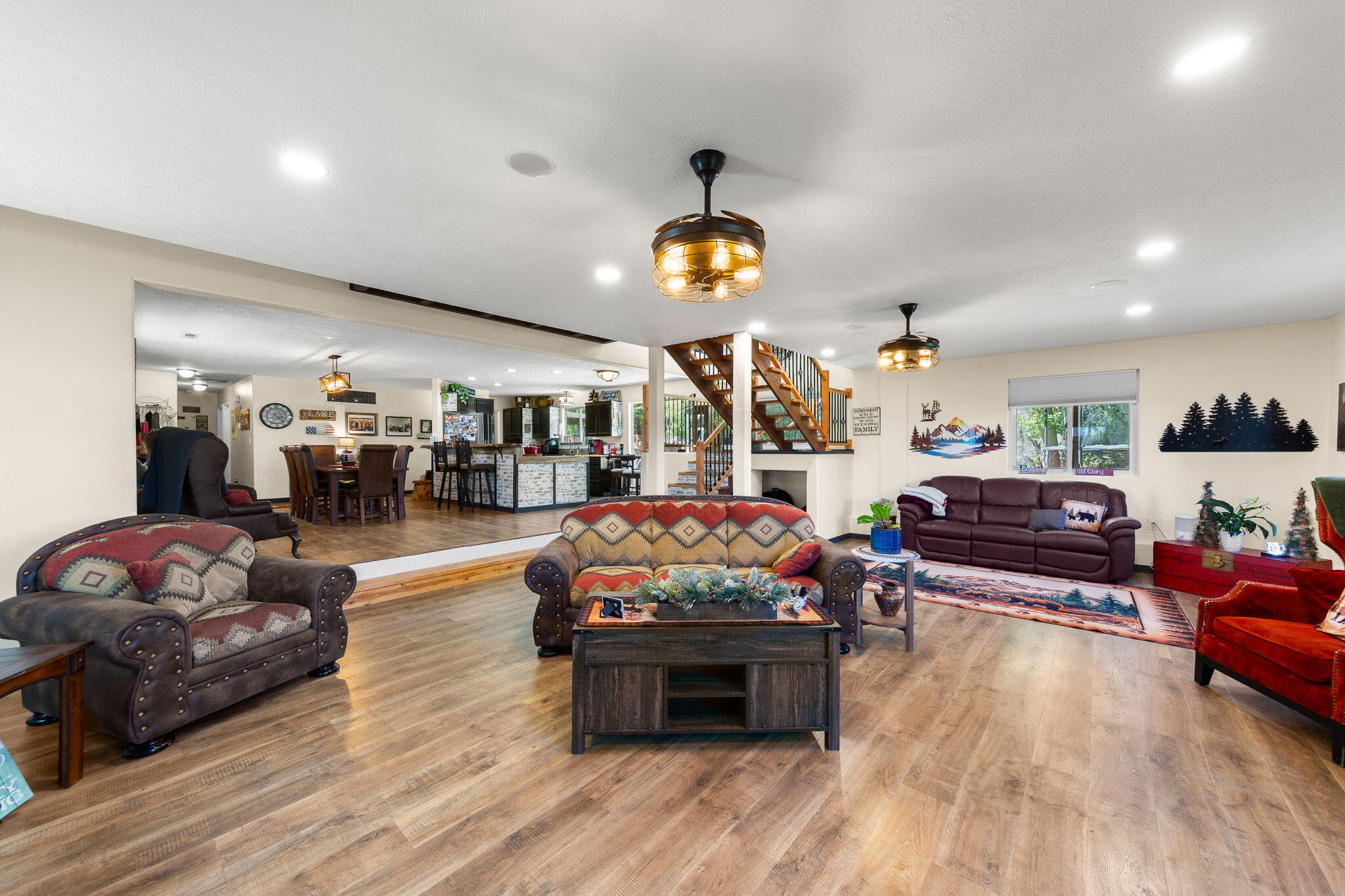 MIDDLETON TOWN - Residential