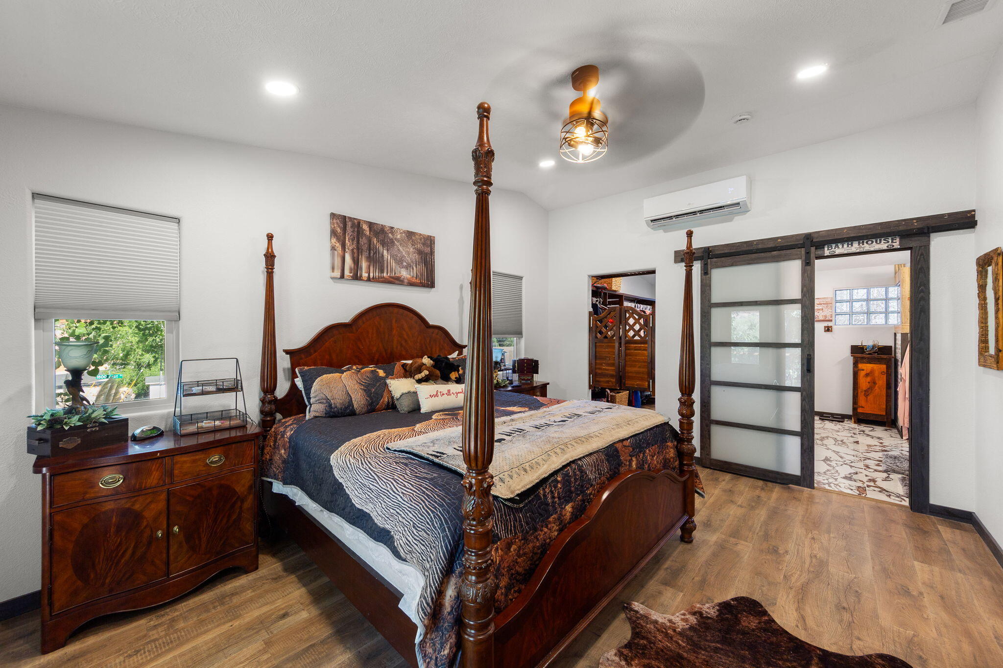 MIDDLETON TOWN - Residential