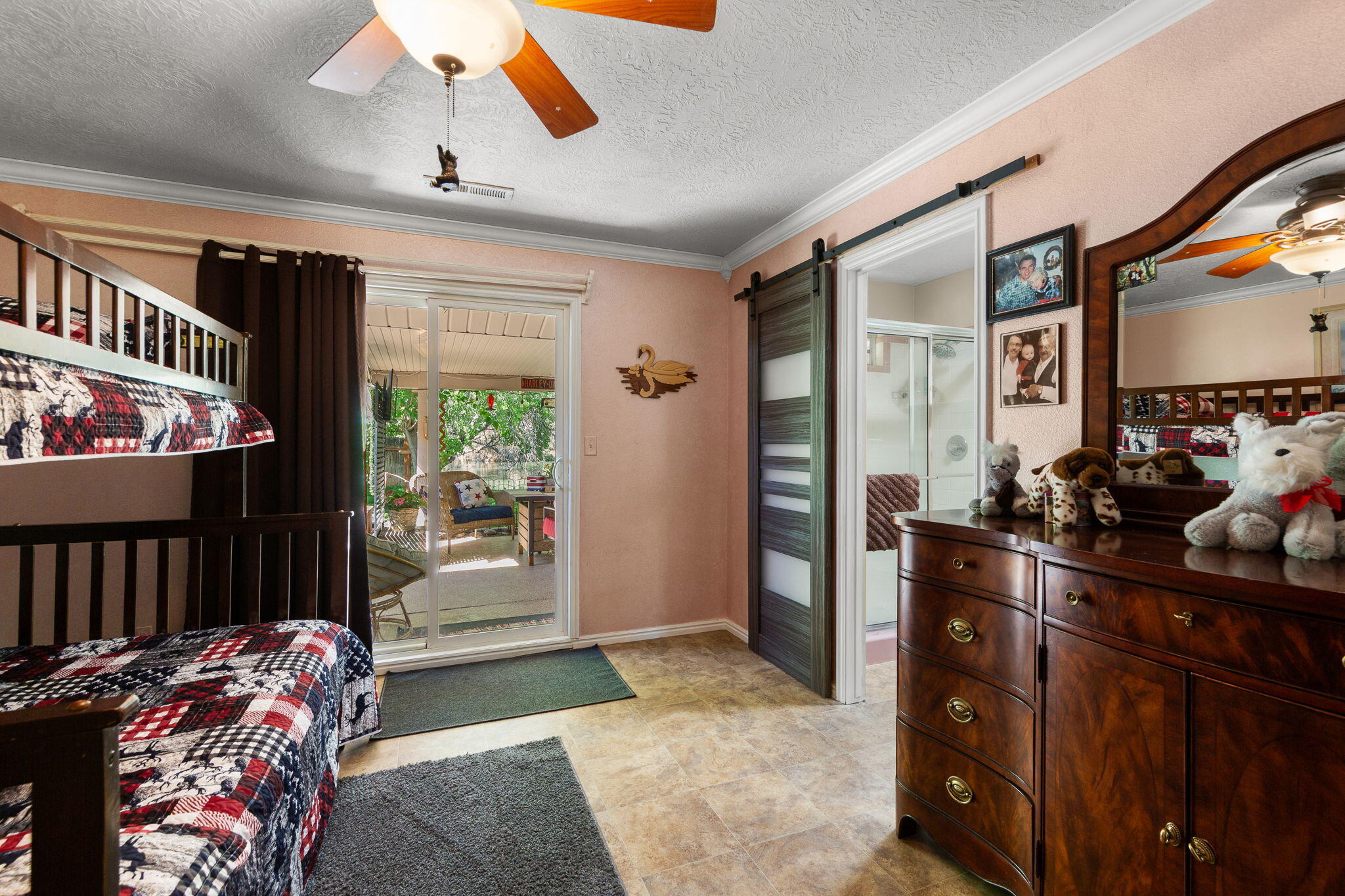 MIDDLETON TOWN - Residential