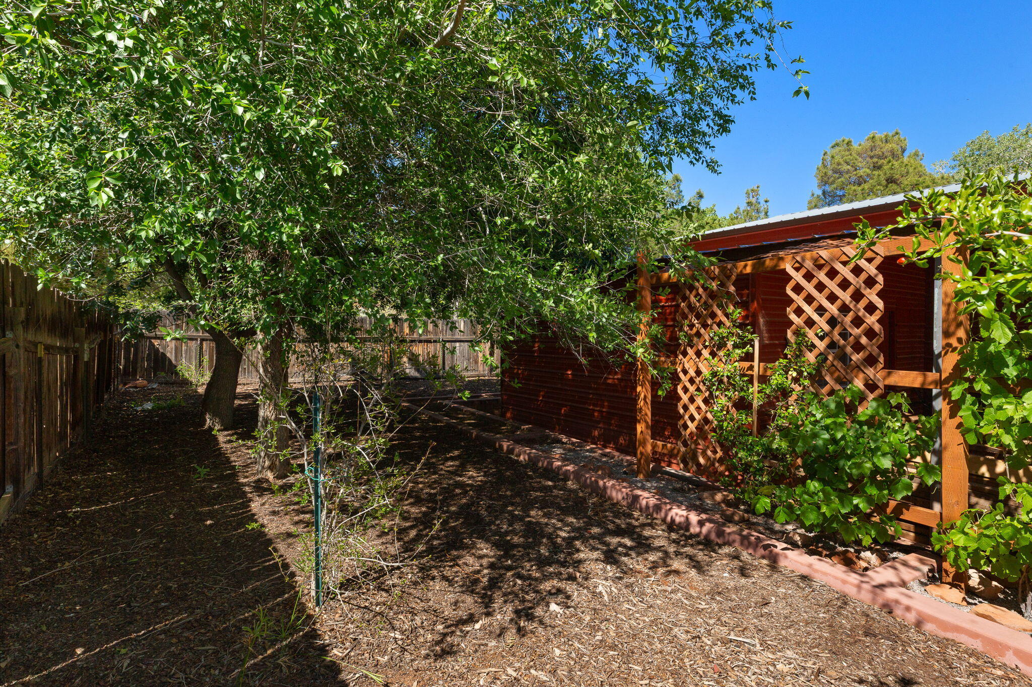 MIDDLETON TOWN - Residential