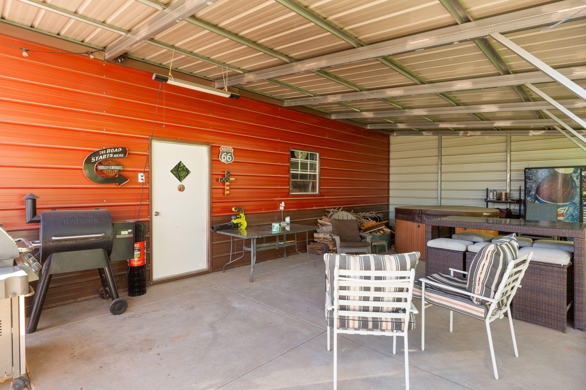 MIDDLETON TOWN - Residential