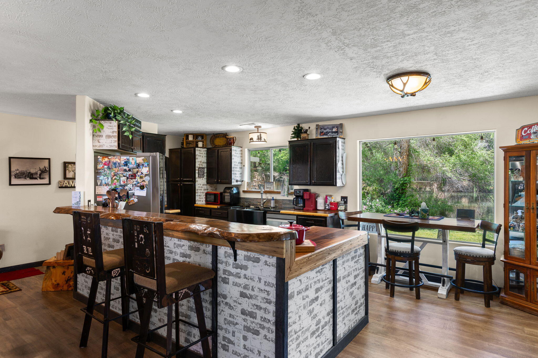 MIDDLETON TOWN - Residential