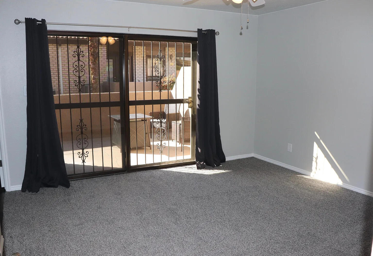 TOWN OAKS - Residential