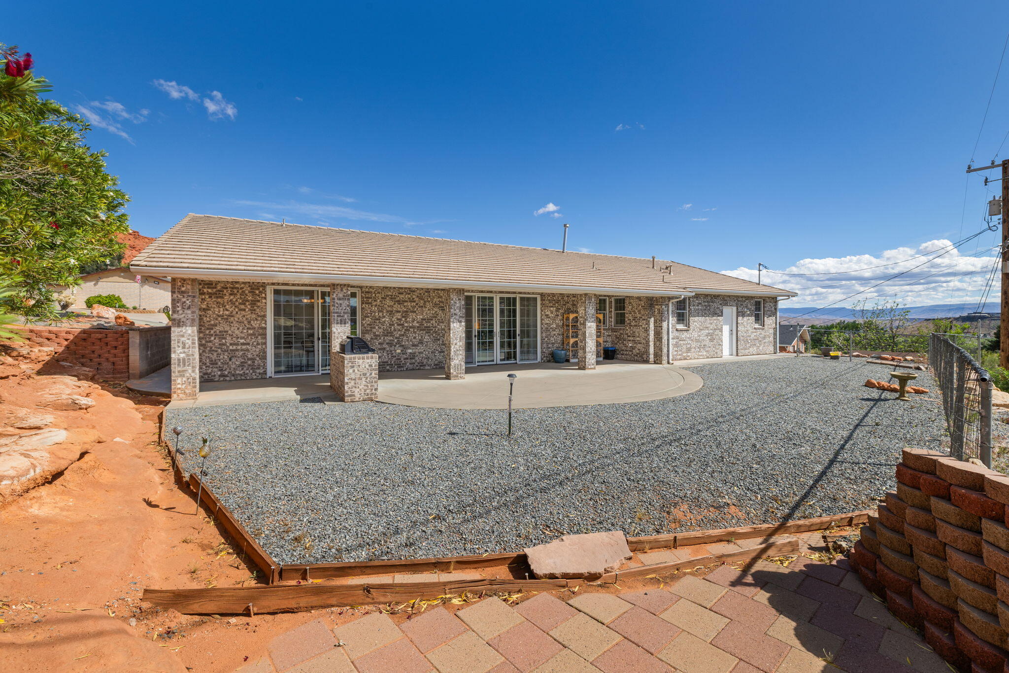 SANDSTONE TERRACE - Residential