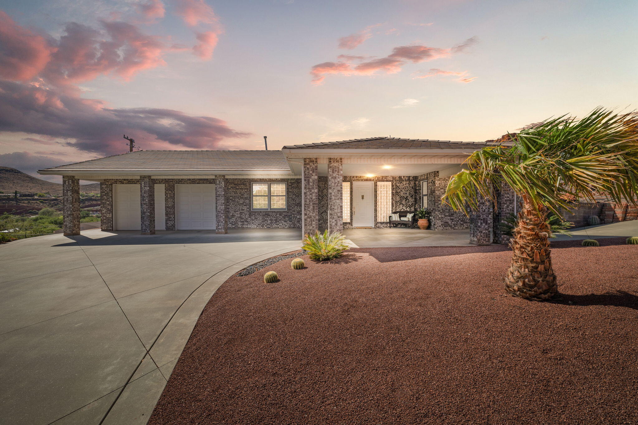 SANDSTONE TERRACE - Residential