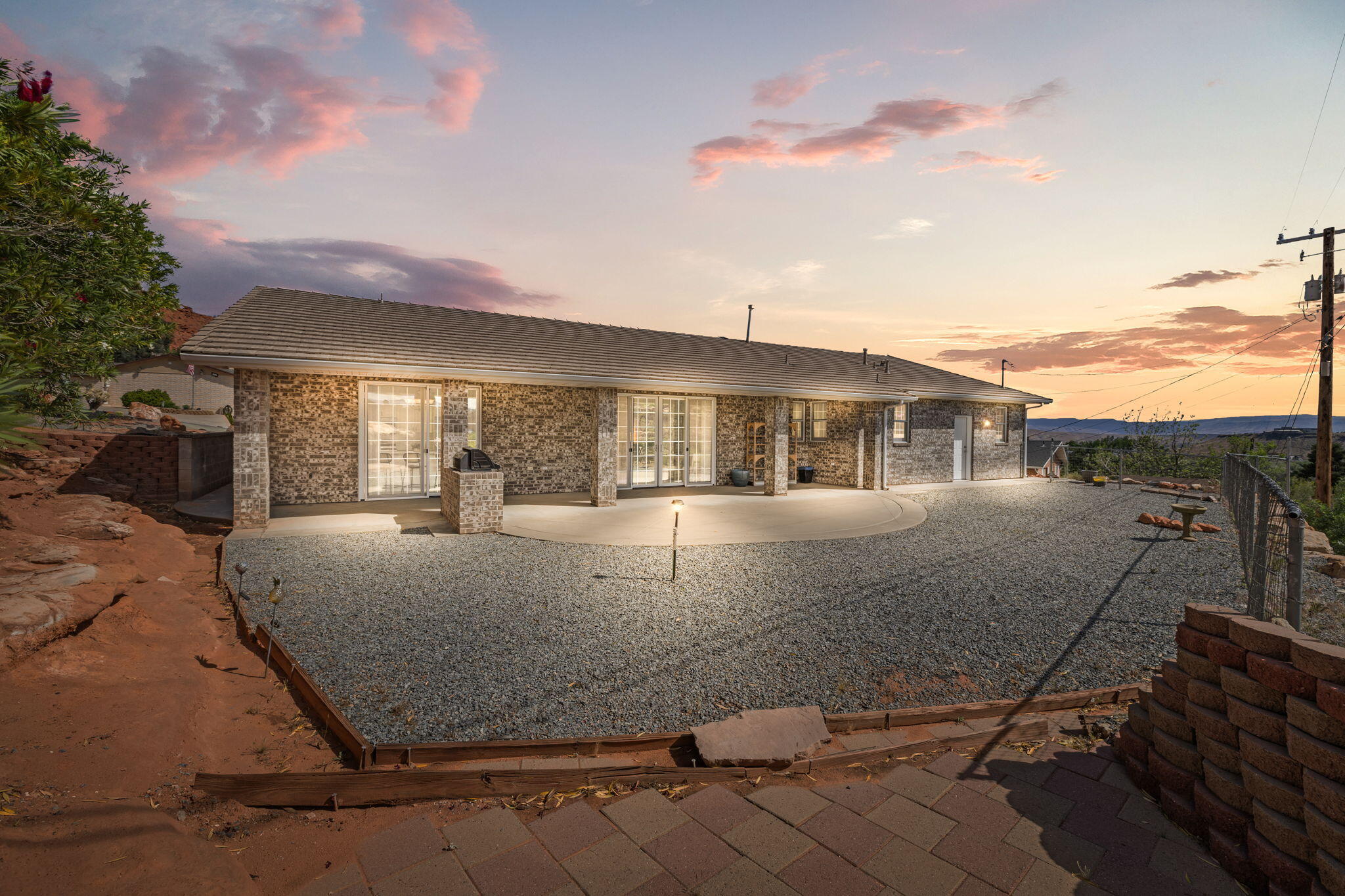 SANDSTONE TERRACE - Residential