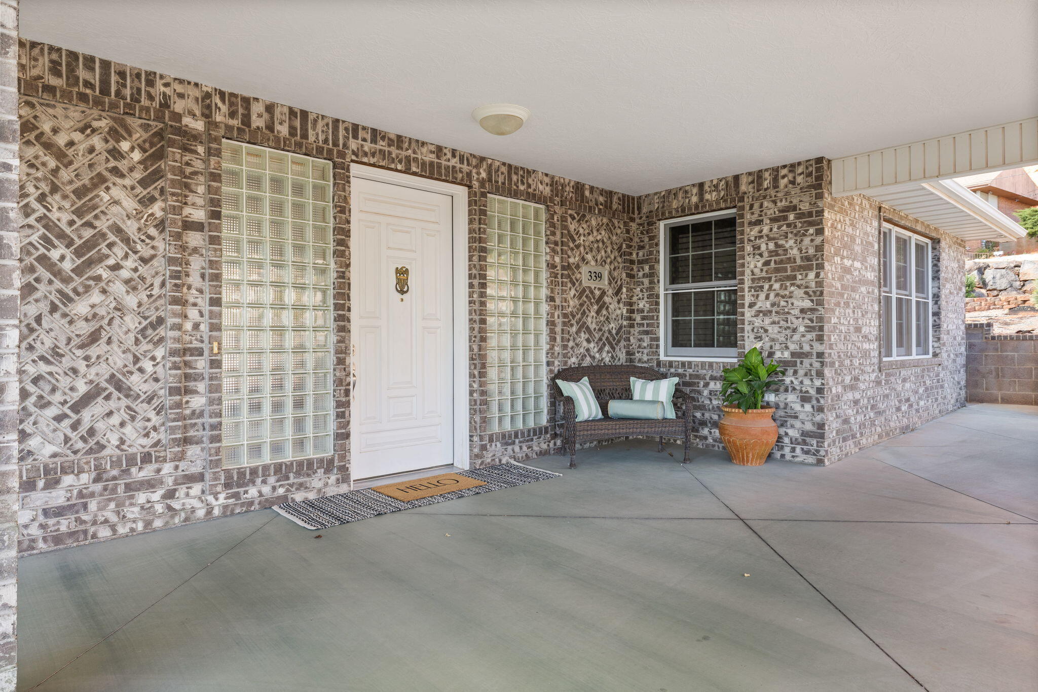 SANDSTONE TERRACE - Residential